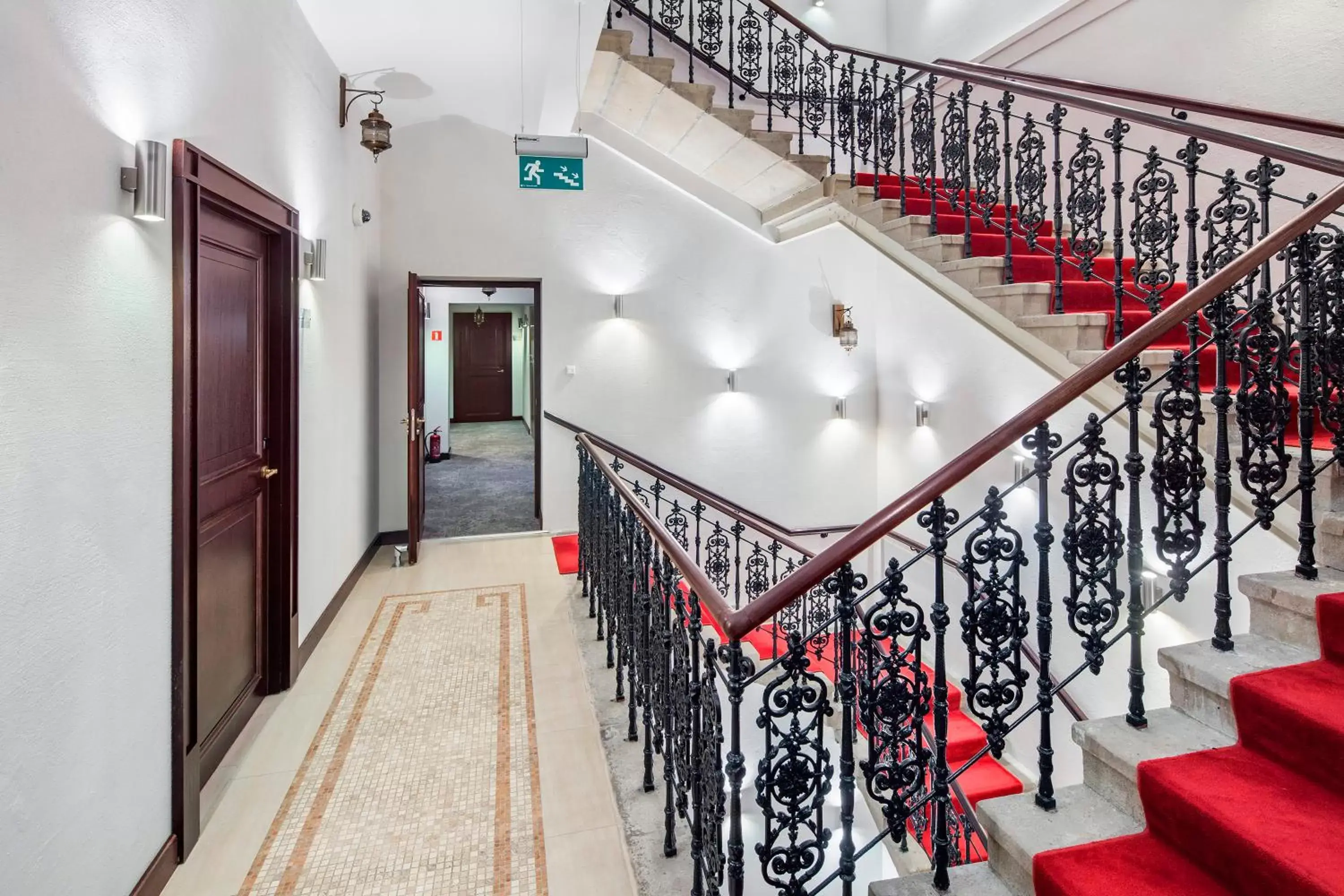 Lobby or reception, Balcony/Terrace in Hotel Unicus Krakow Old Town