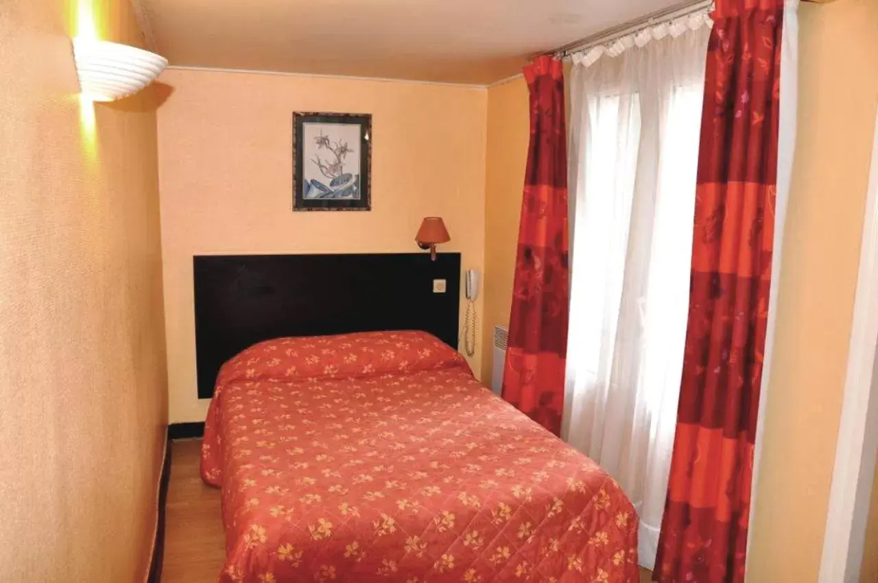 Bedroom, Bed in Saint Georges Lafayette