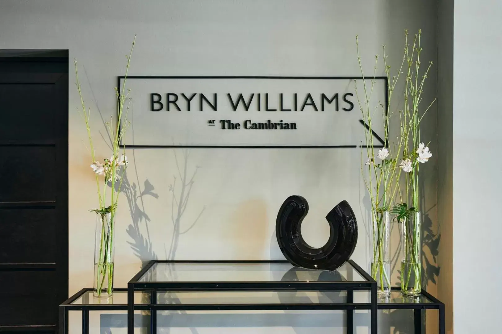 Restaurant/places to eat in The Cambrian Restaurant/places to eat in The Cambrian