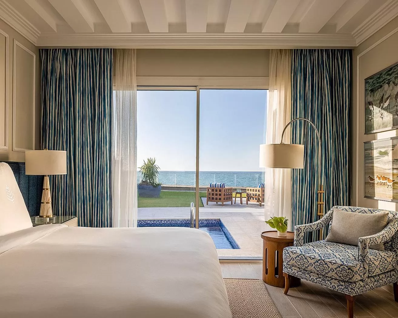 Bedroom, Bed in Four Seasons Hotel Alexandria At San Stefano