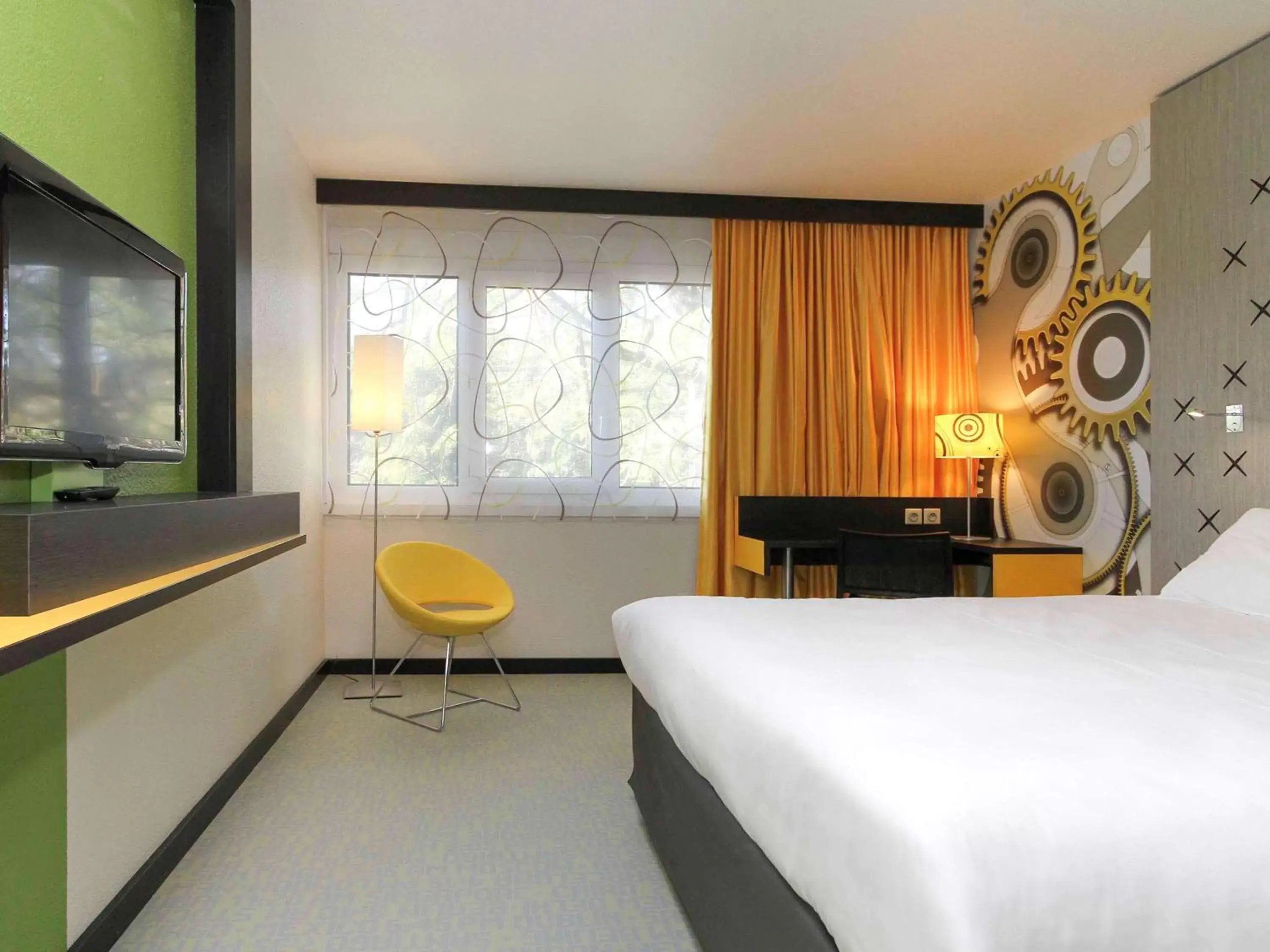 Photo of the whole room, Bed in ibis Styles Besançon