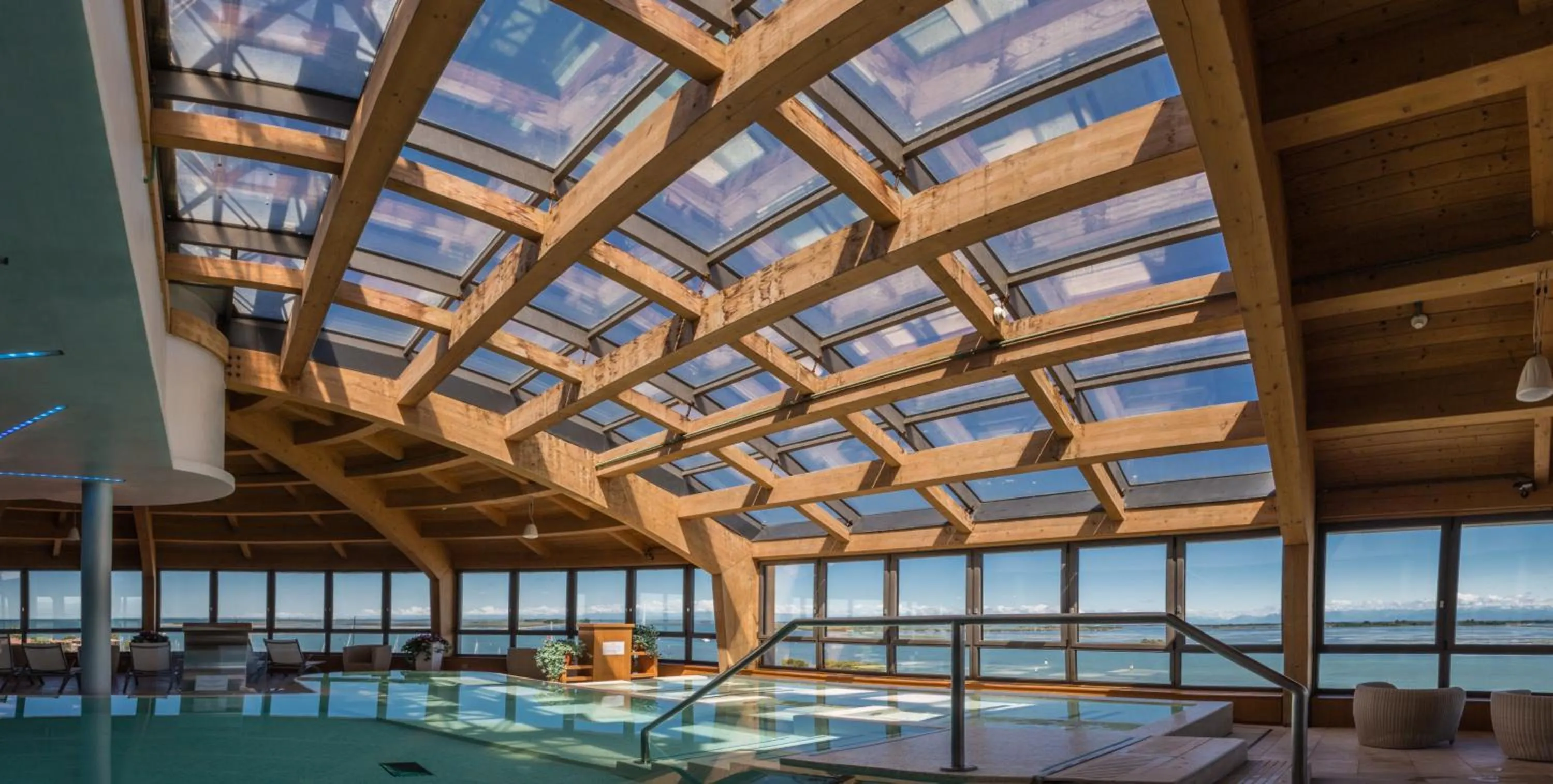 Swimming pool in Laguna Palace Hotel Grado