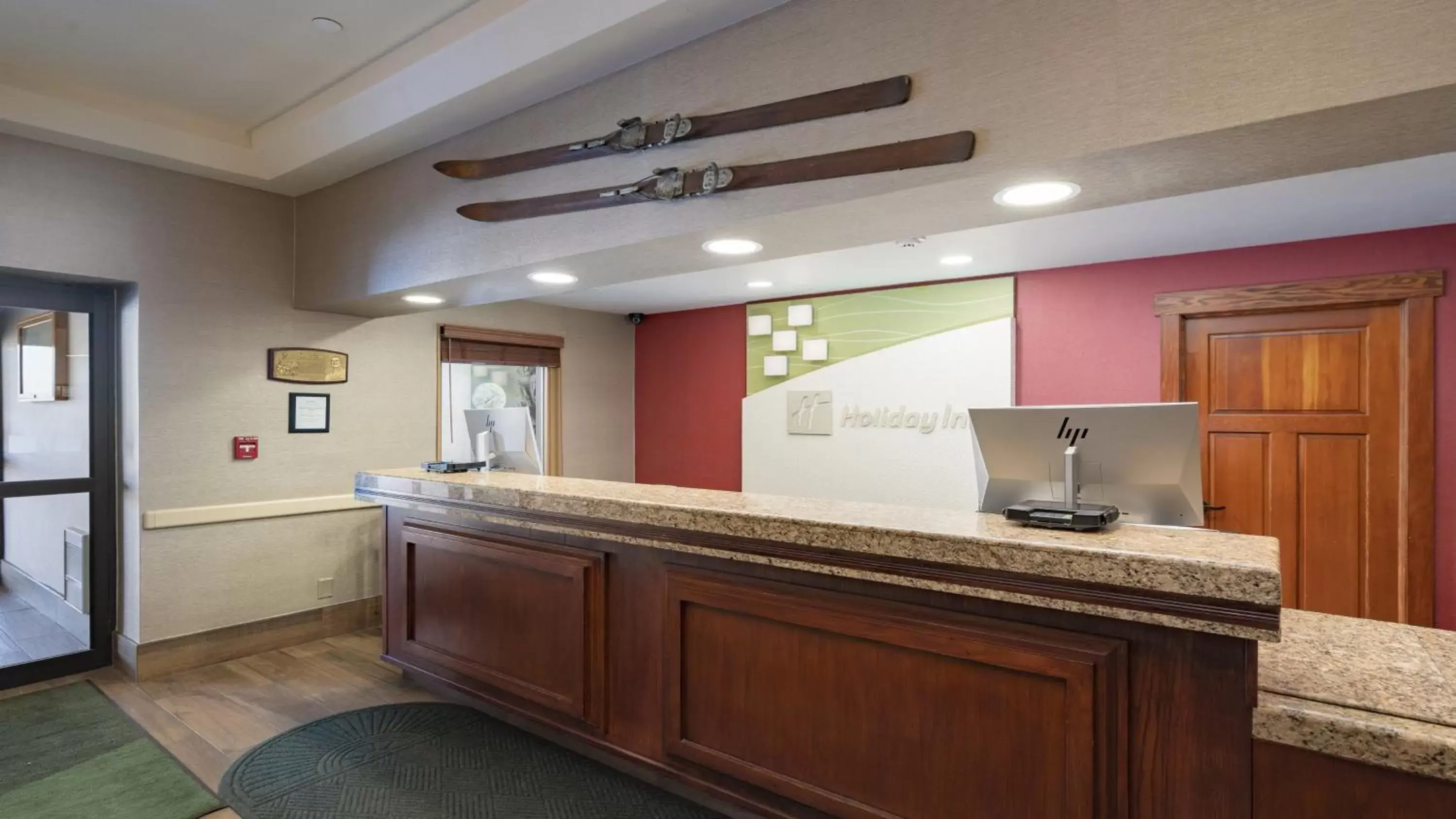 Property building, Lobby/Reception in Holiday Inn Steamboat Springs, an IHG Hotel