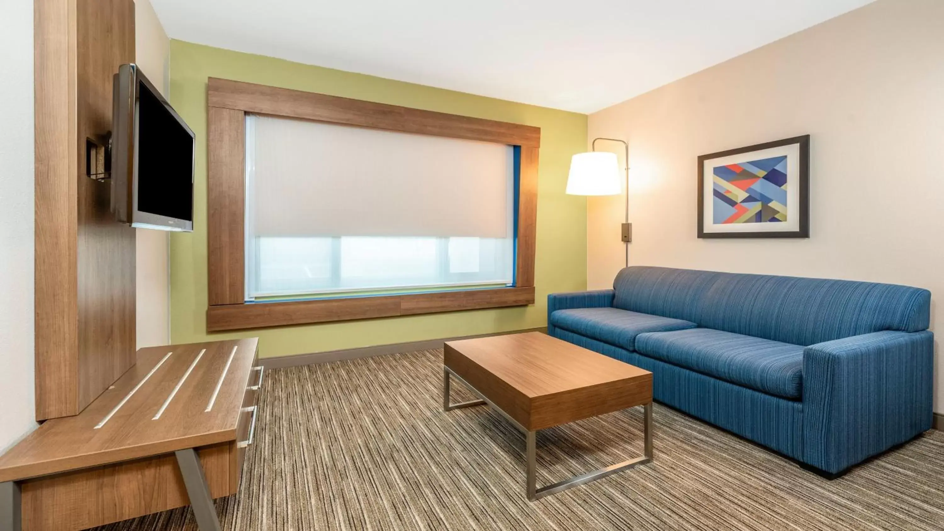 Photo of the whole room, Seating Area in Holiday Inn Express Fremont - Milpitas Central, an IHG Hotel
