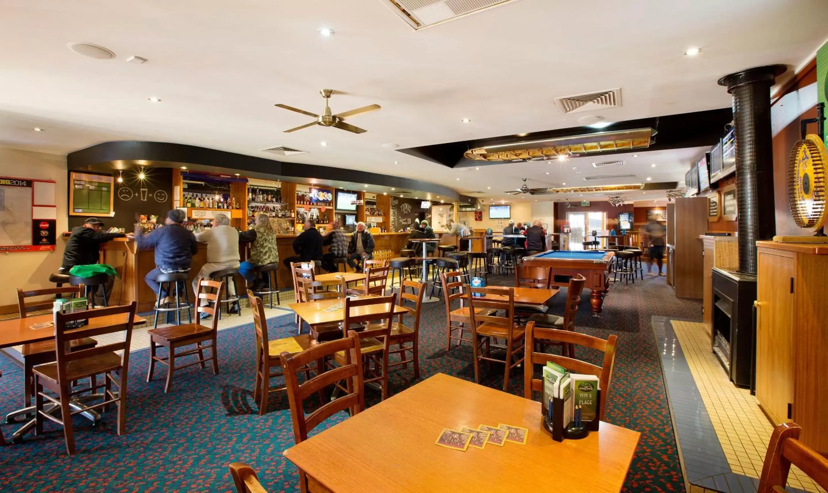 Lounge or bar, Restaurant/Places to Eat in Wilsonton Hotel Toowoomba