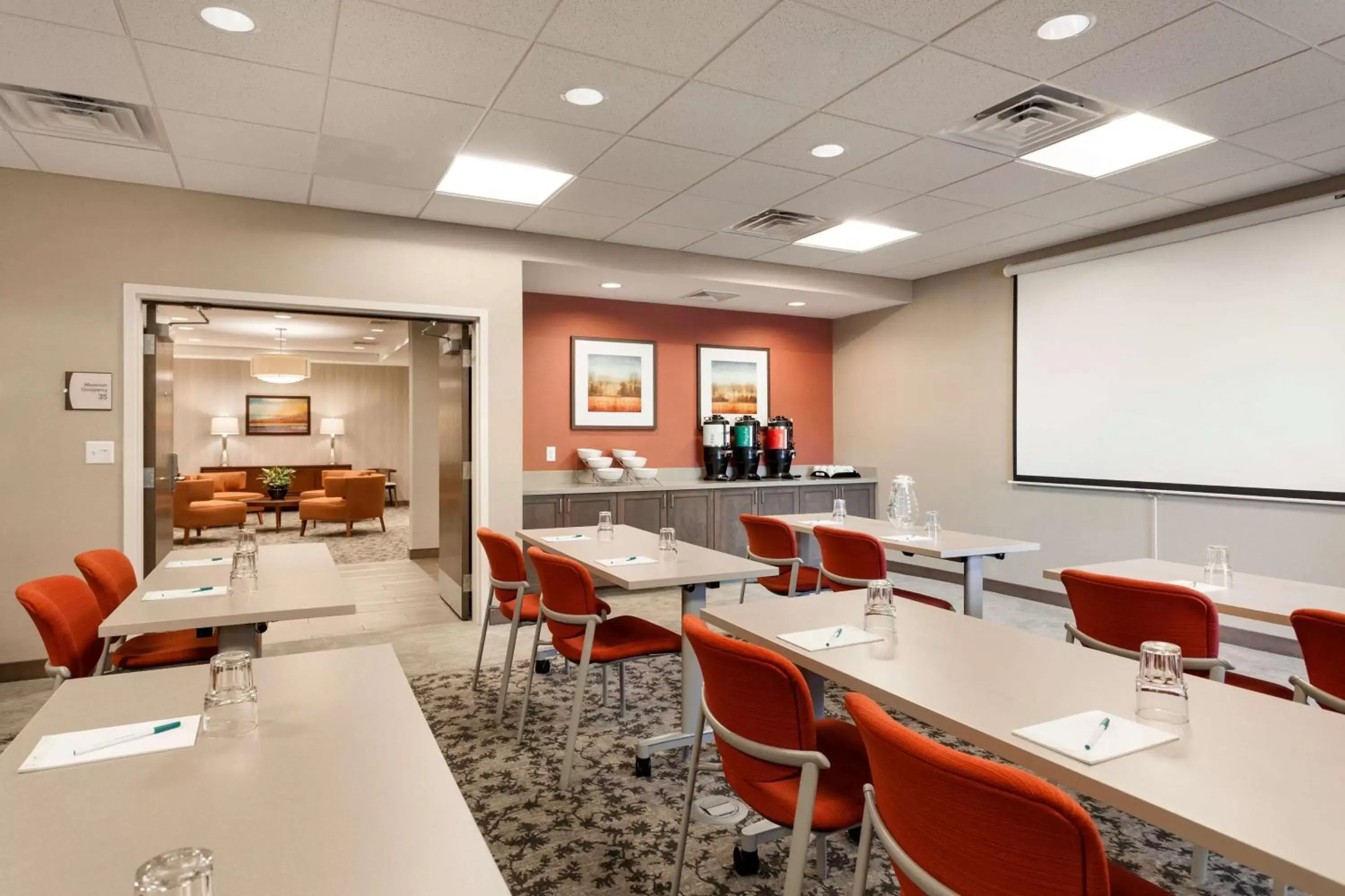 Meeting/conference room in Homewood Suites by Hilton Gateway Hills Nashua