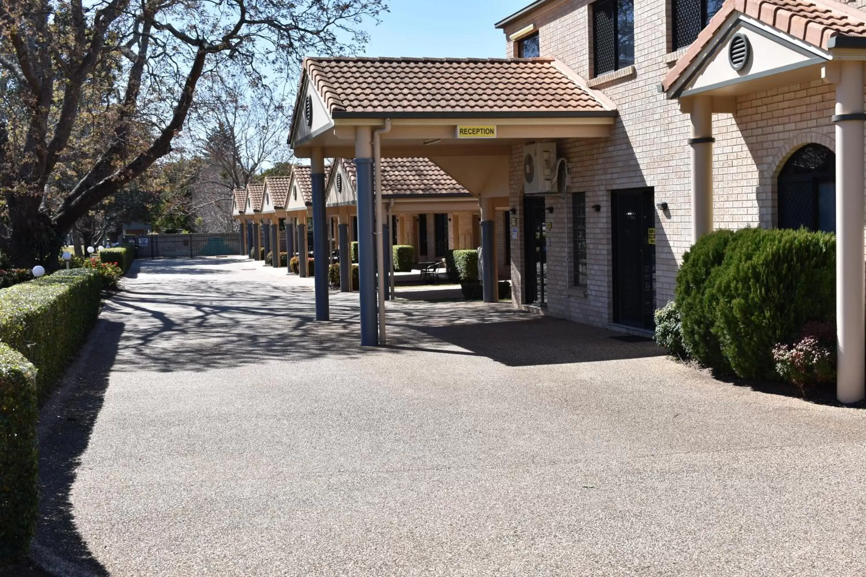 Facade/entrance in Best Western Tuscany on Tor Motor Inn