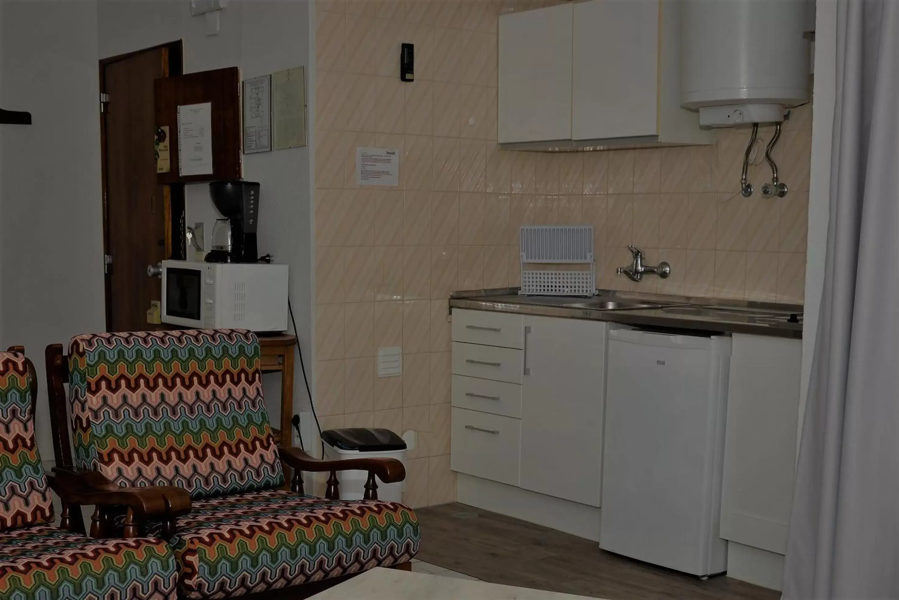 Kitchen/Kitchenette in Apartamentos Turisticos Lindomar