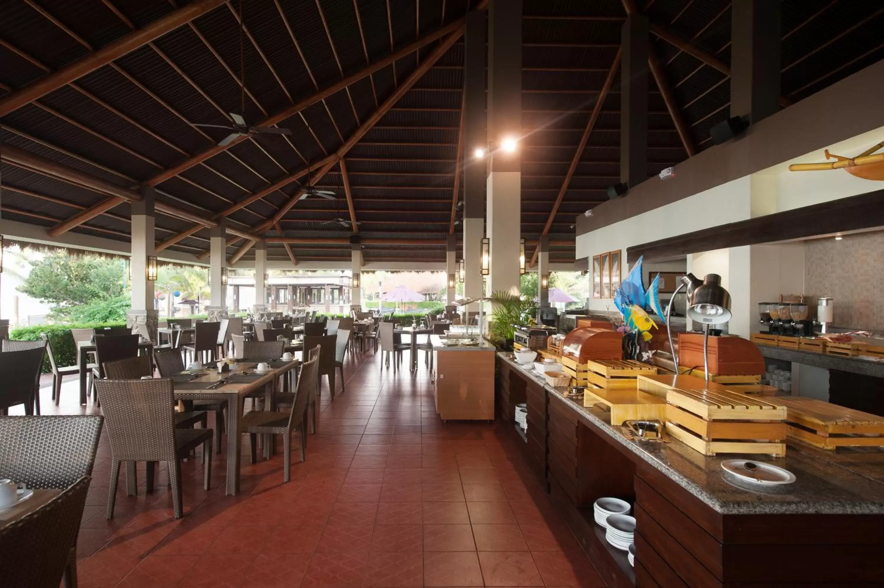 Restaurant/Places to Eat in Bohol Beach Club