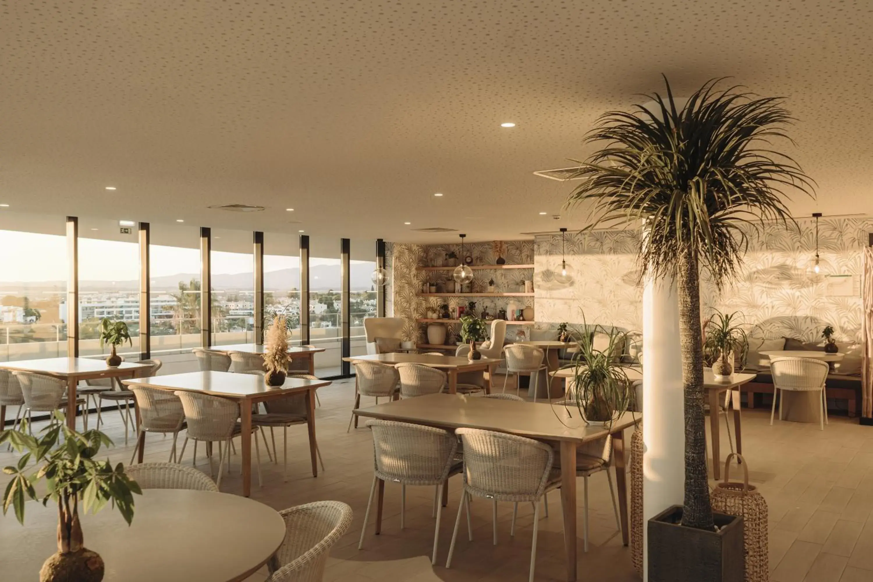 Restaurant/places to eat in Longevity Health & Wellness Hotel - Adults Only Restaurant/places to eat in Longevity Health & Wellness Hotel - Adults Only