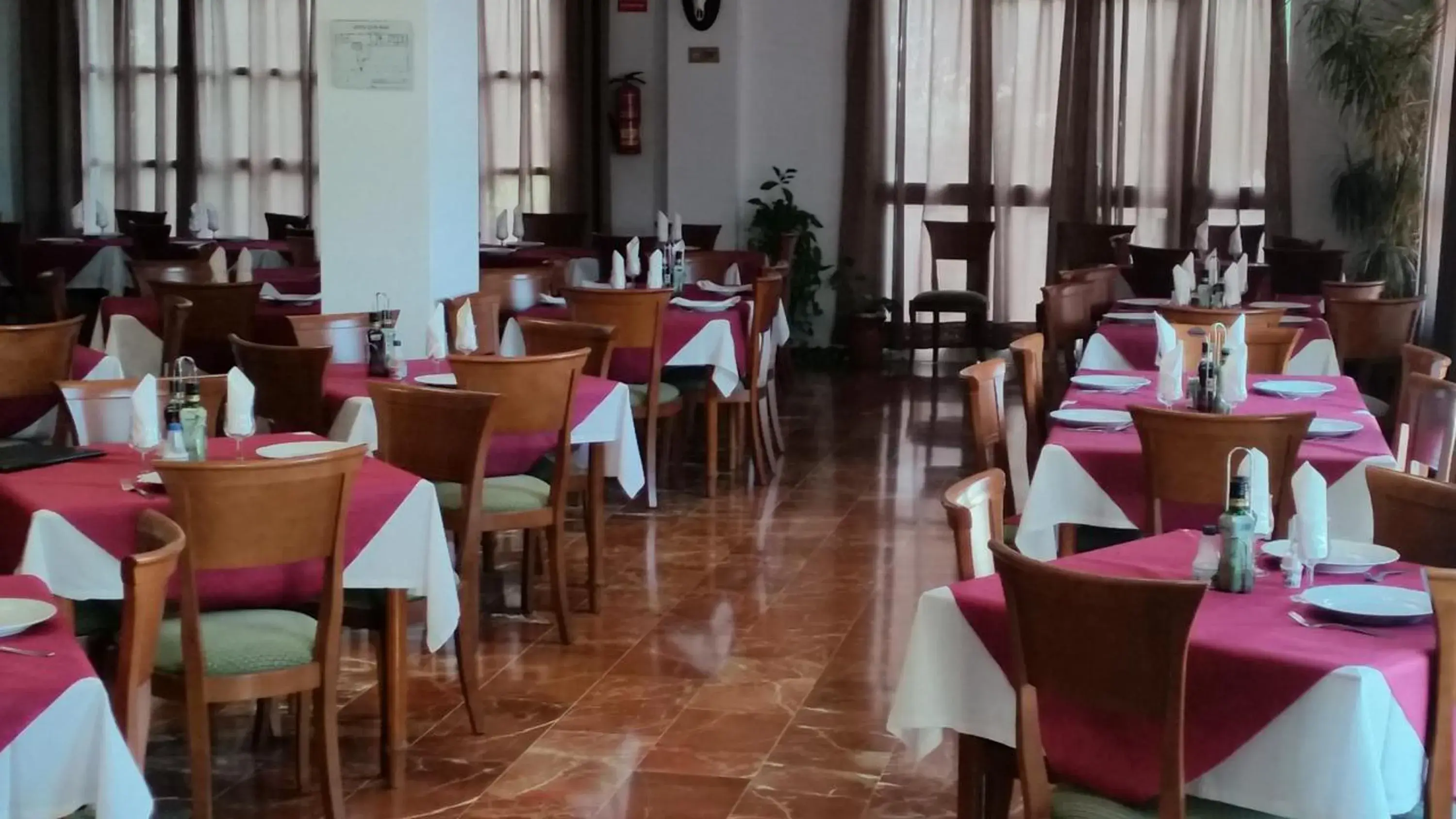 Restaurant/Places to Eat in Hotel Restaurante Los Molinos