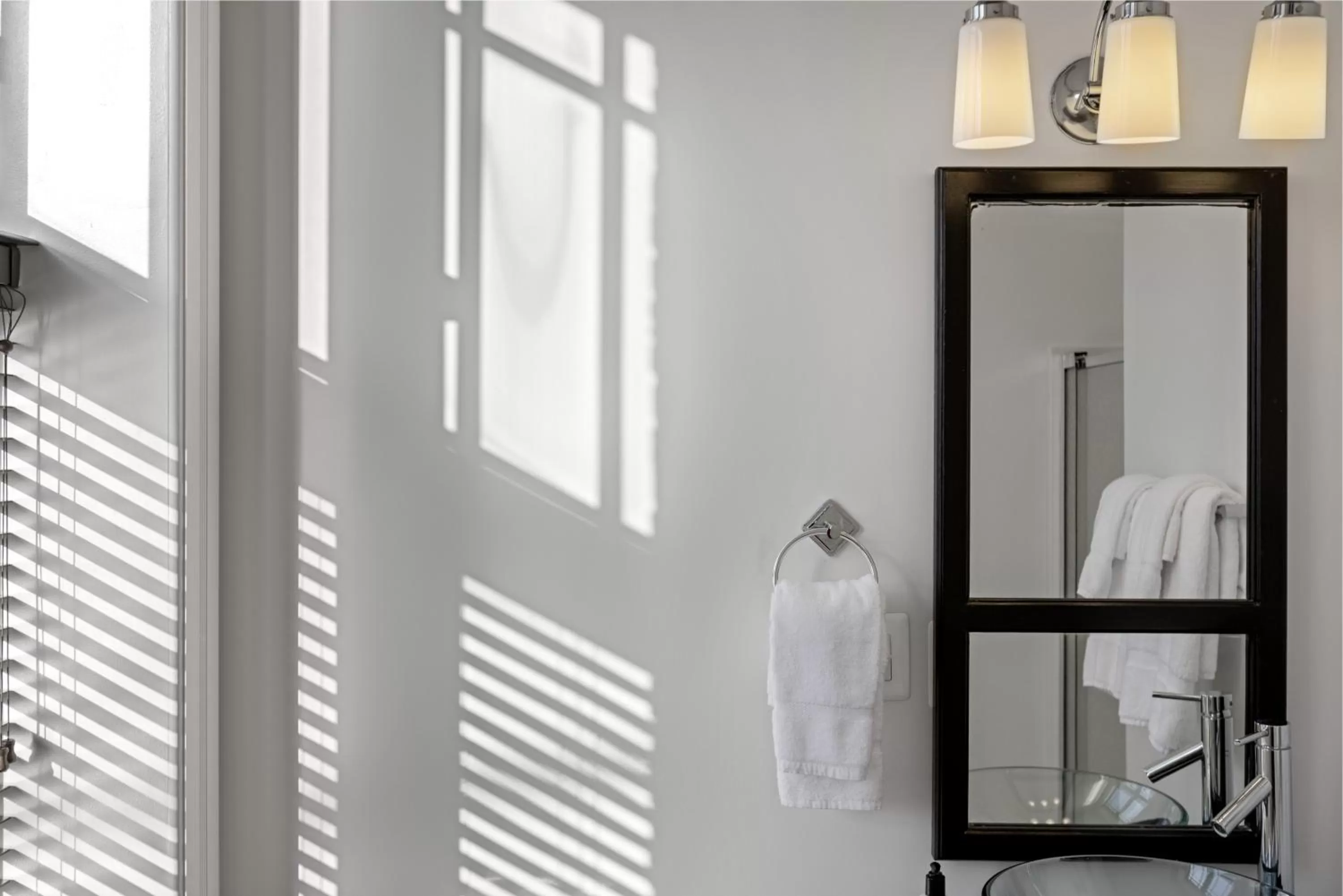 Bathroom in Brexton Hotel