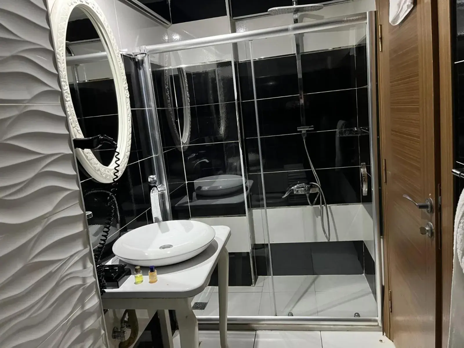 Shower, Bathroom in Elite Marmara Bosphorus Suites Istanbul