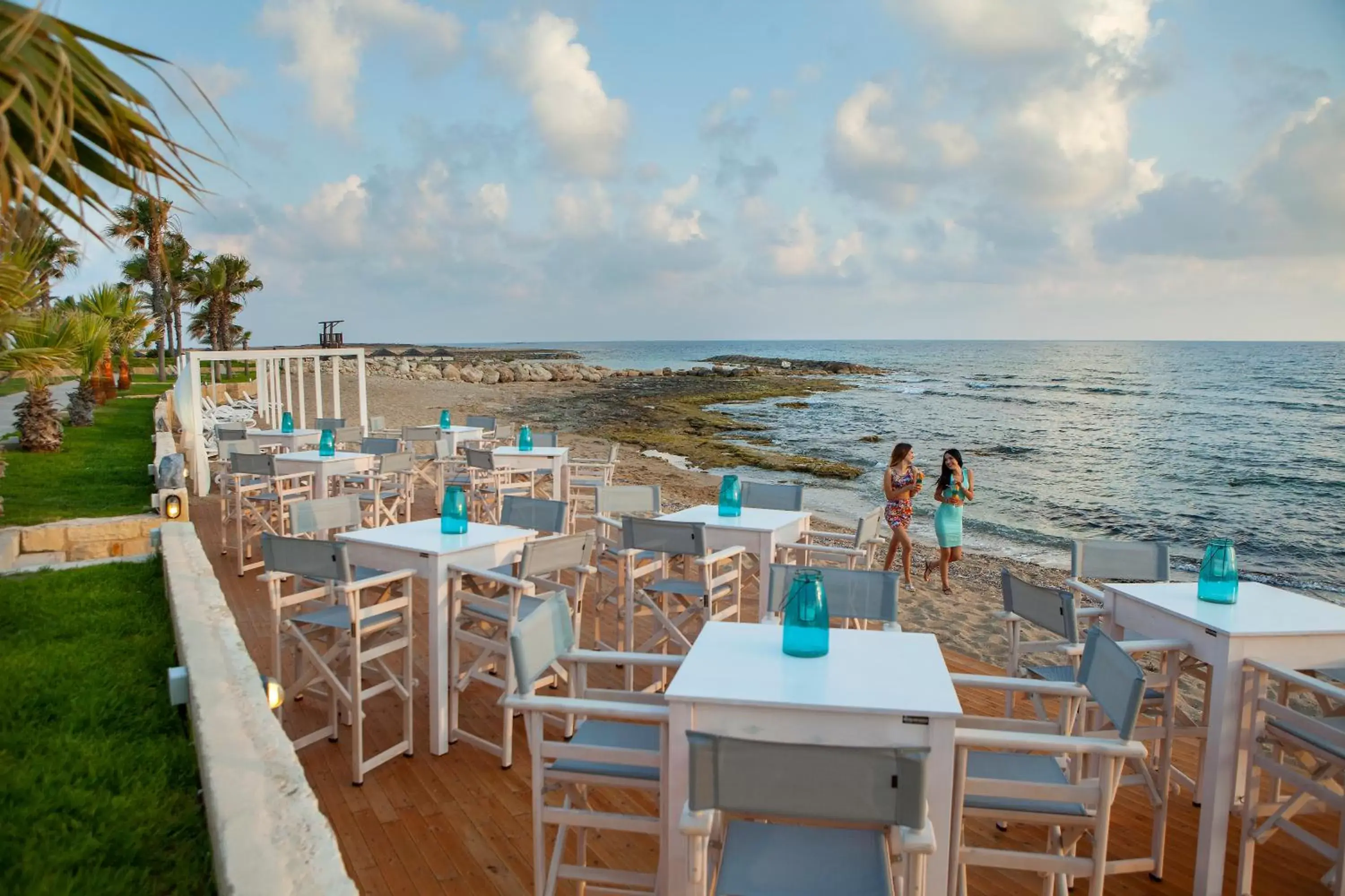 Beach, Restaurant/Places to Eat in Aquamare Beach Hotel & Spa