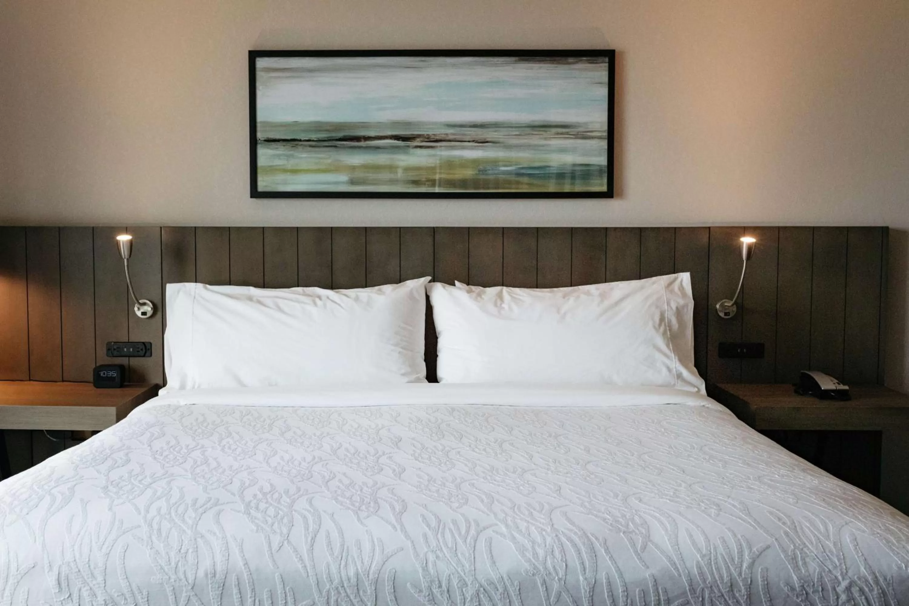 Bed in Hilton Garden Inn Madison Sun Prairie