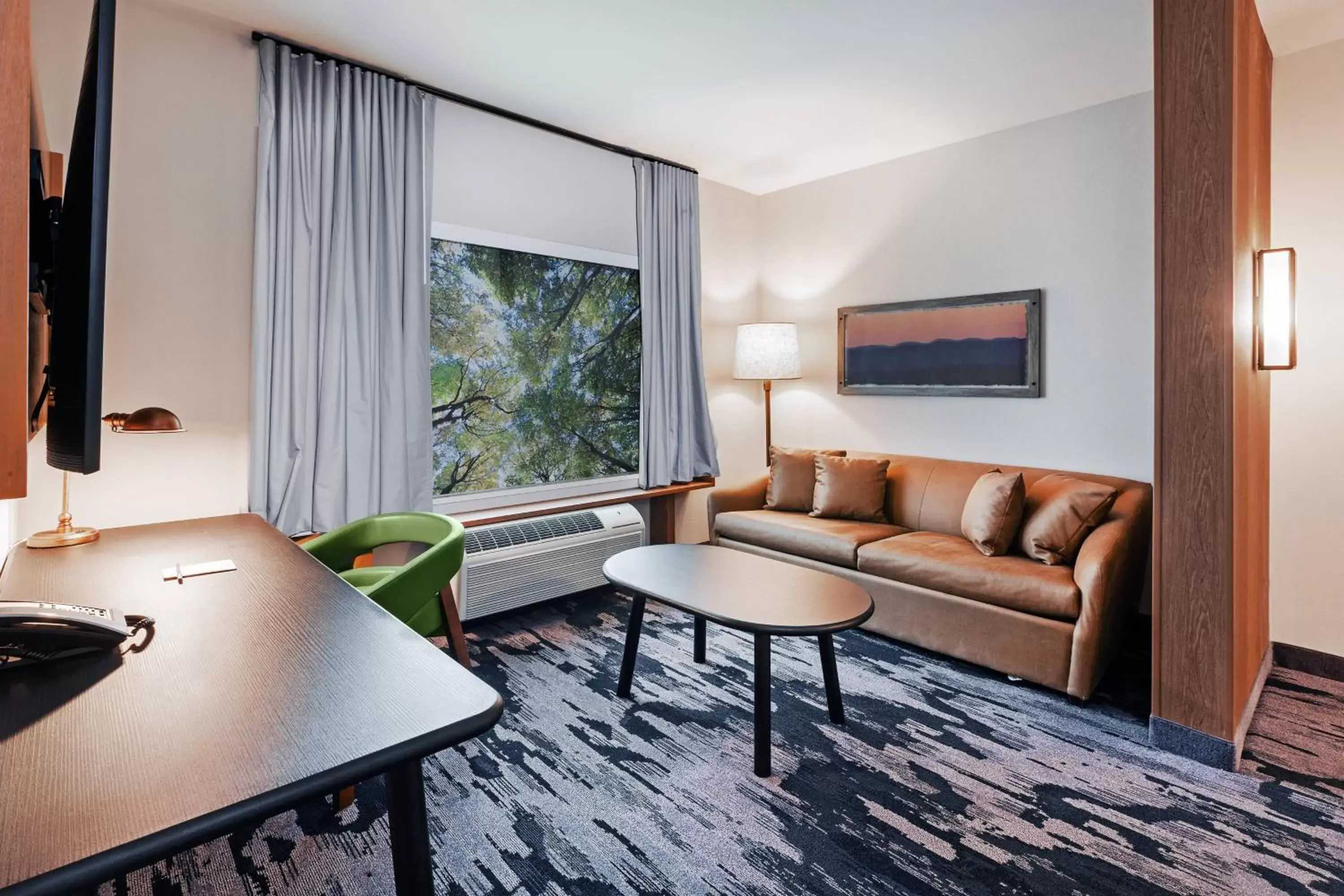 Bedroom, Seating Area in Fairfield Inn & Suites by Marriott Tulsa Catoosa