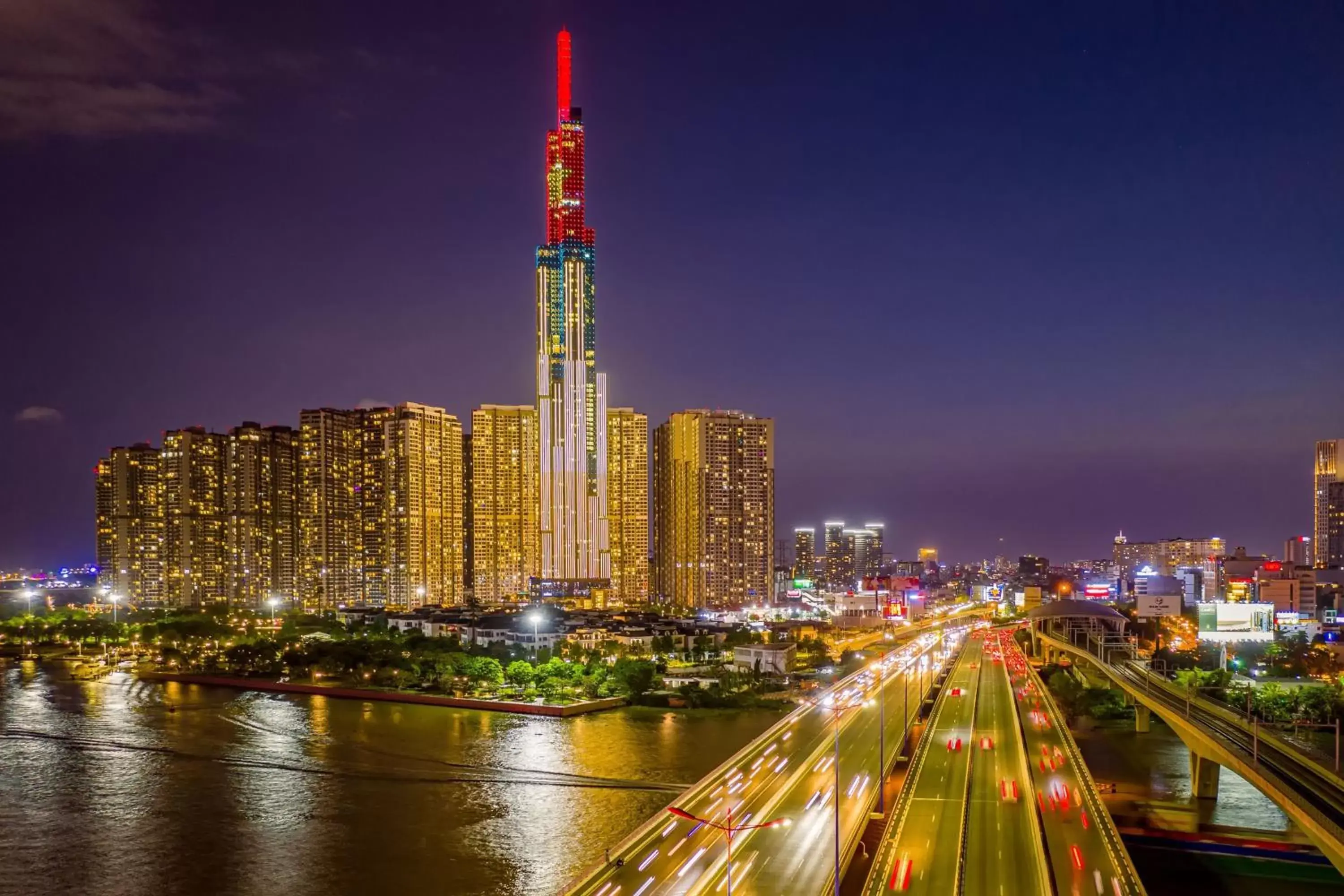 Property building in Vinpearl Landmark 81, Autograph Collection