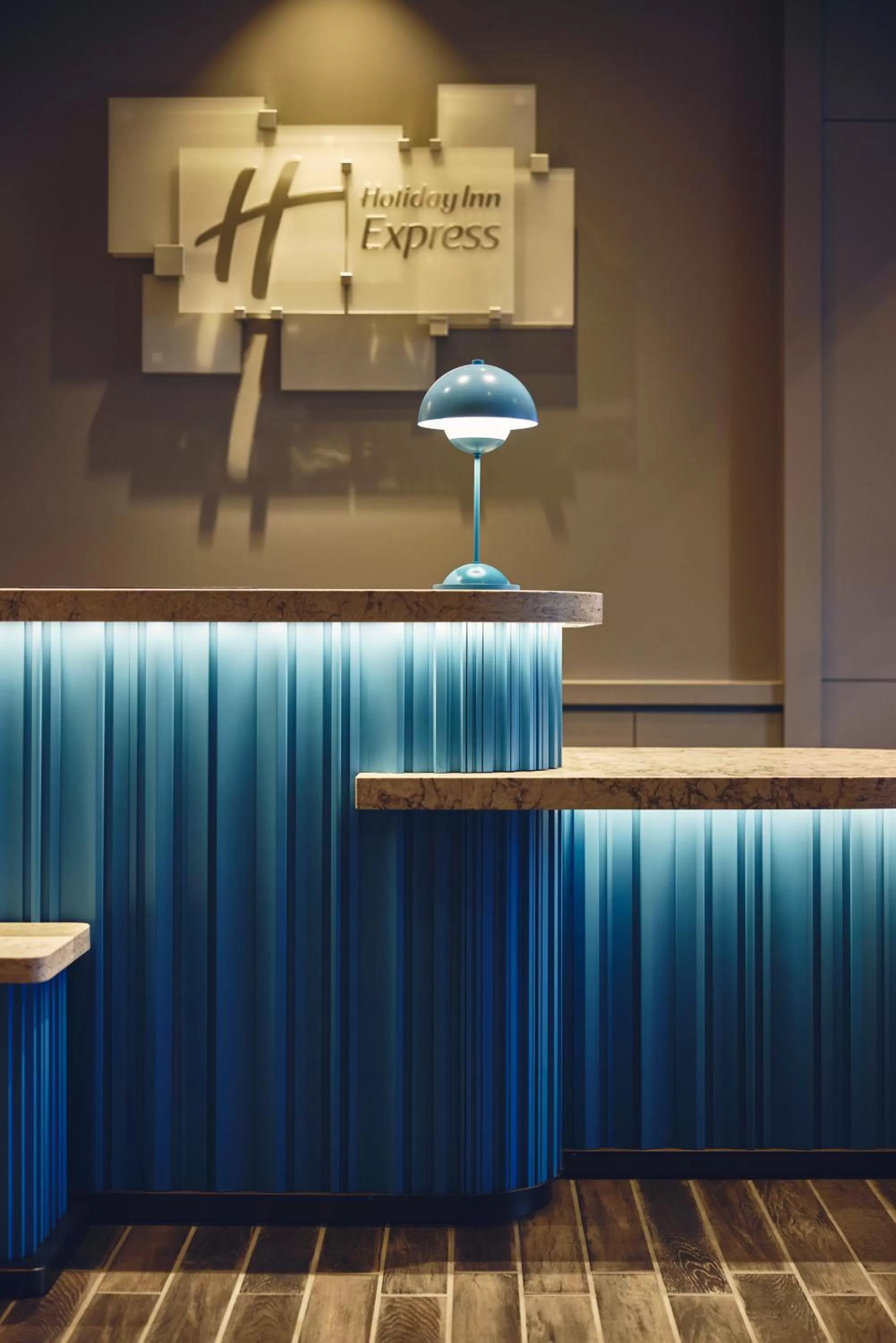 Lobby or reception in Holiday Inn Express Osaka City Centre- Midosuji by IHG