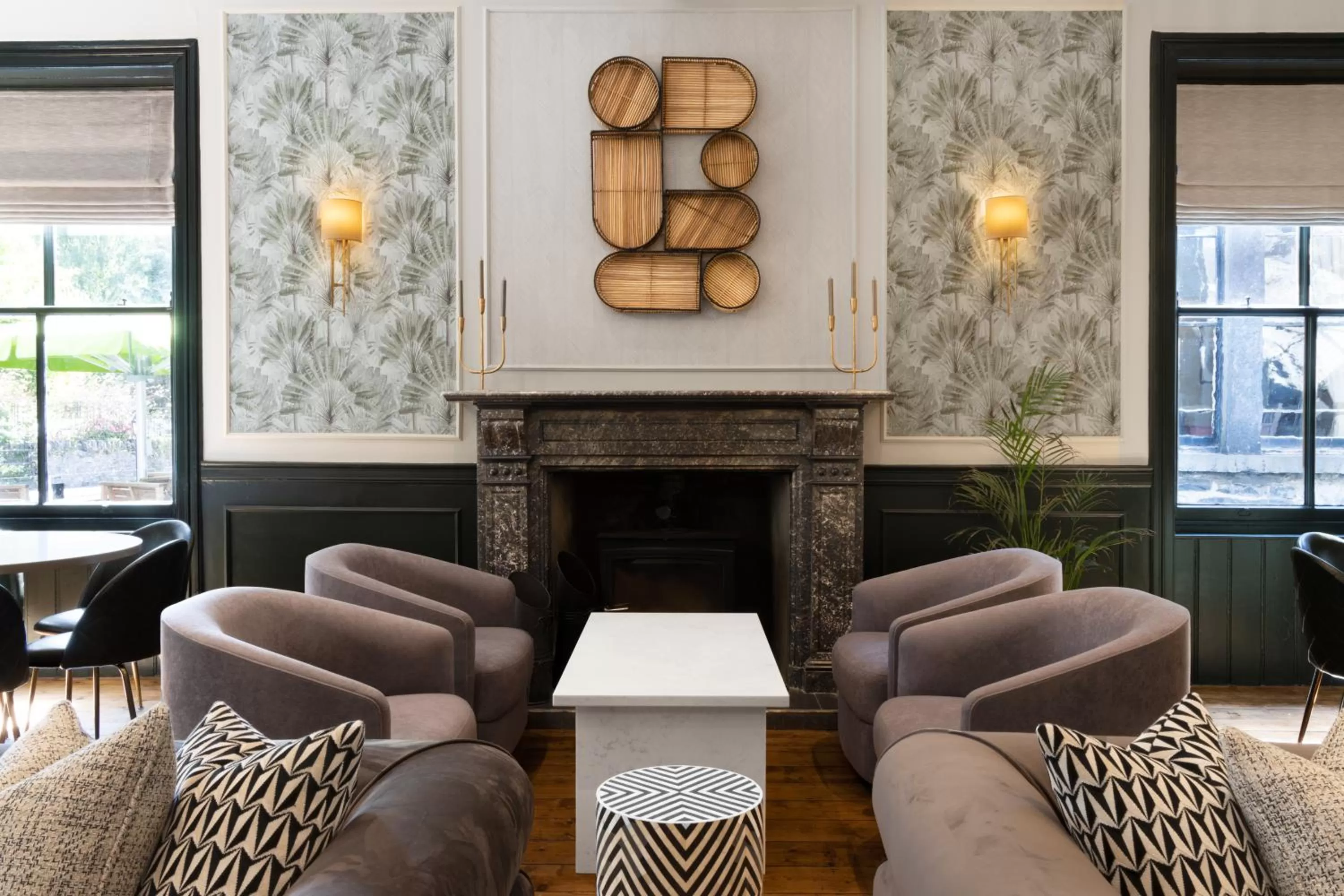 Living room in Gwydyr Hotel