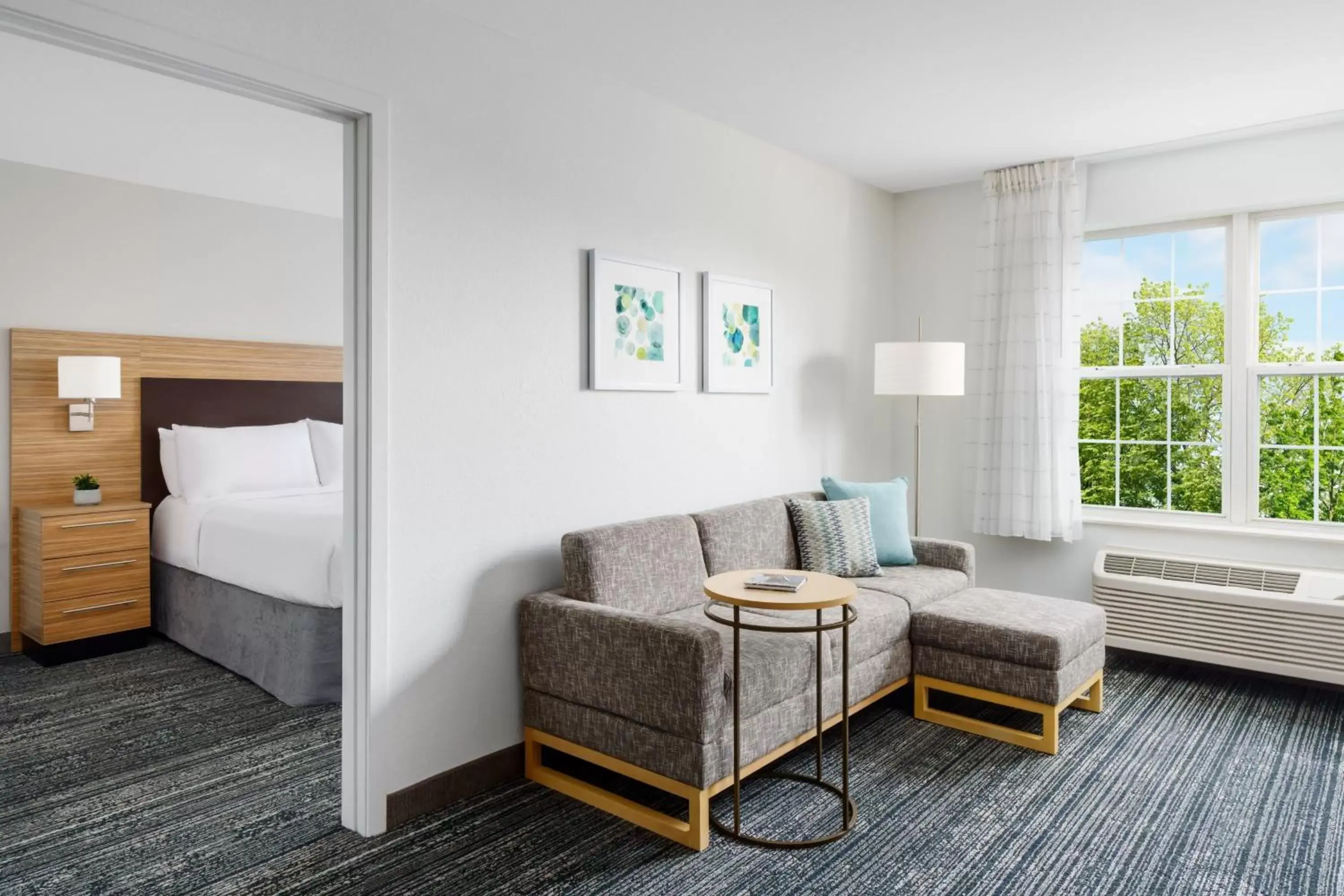 Bedroom, Bed in TownePlace Suites Manchester-Boston Regional Airport