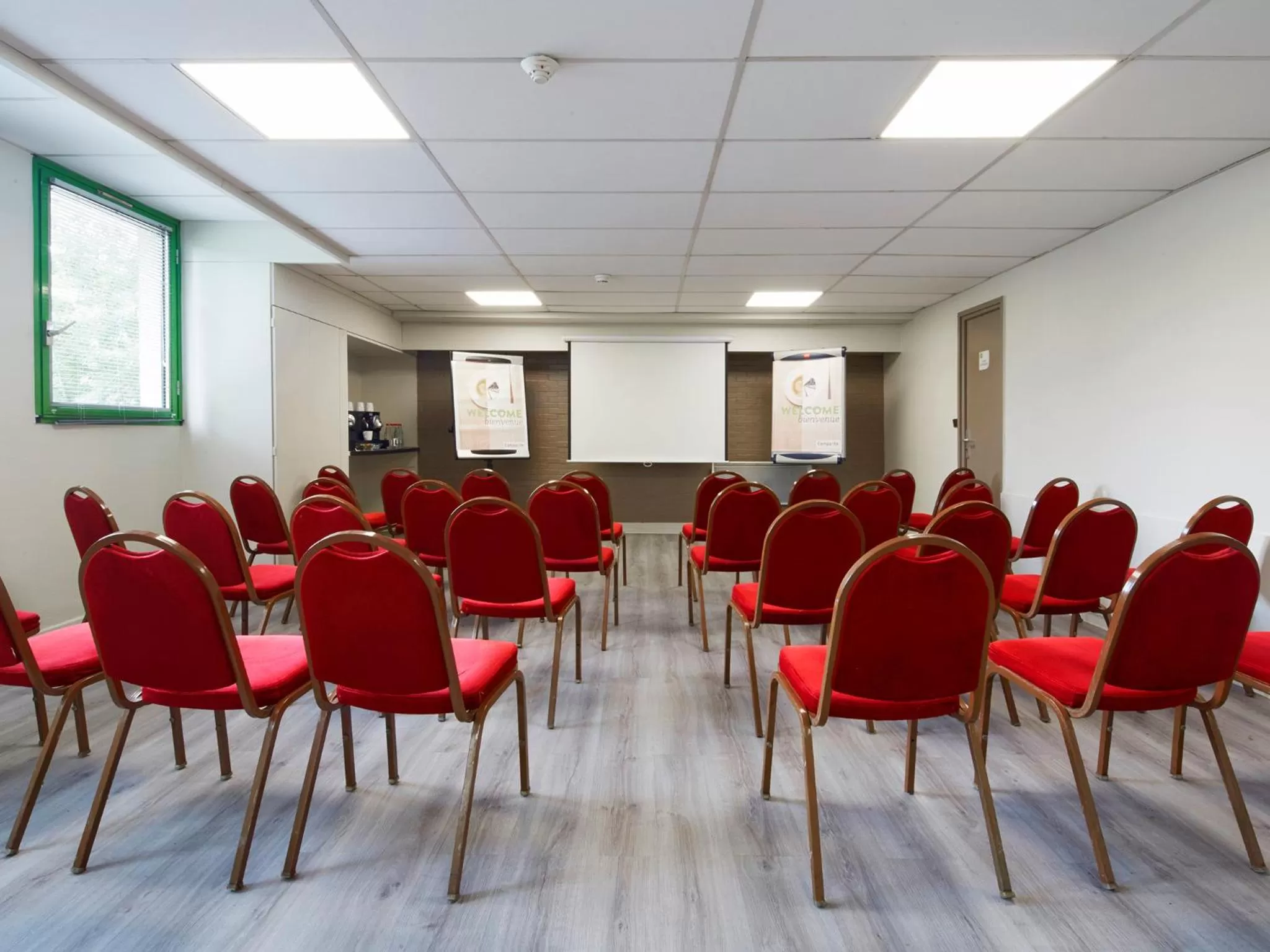 Business facilities in Campanile Villejuif