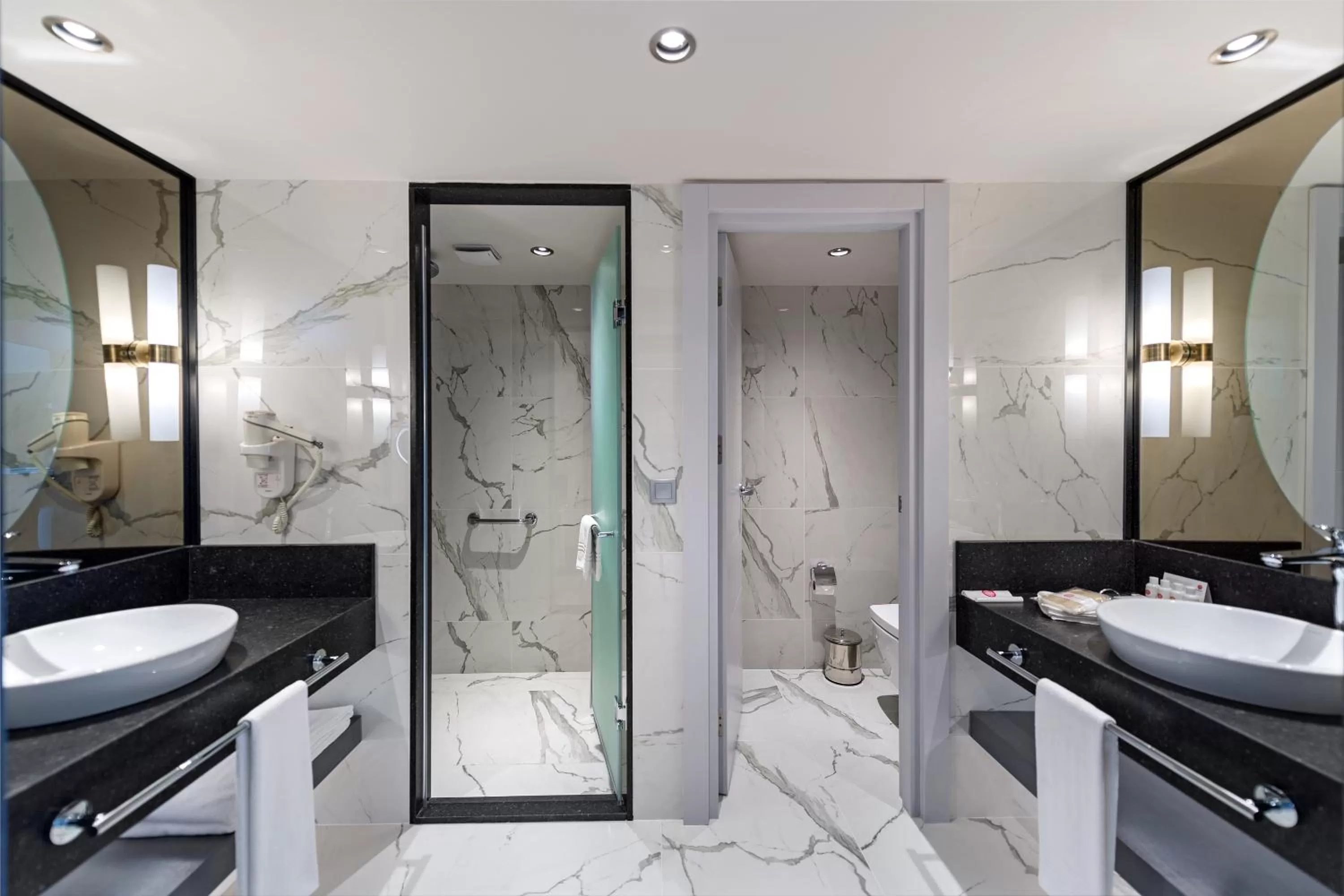 Shower in Arum Barut Collection - Ultra All Inclusive