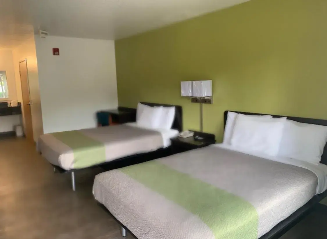 Bed in Motel 6-Yakima, WA - Downtown