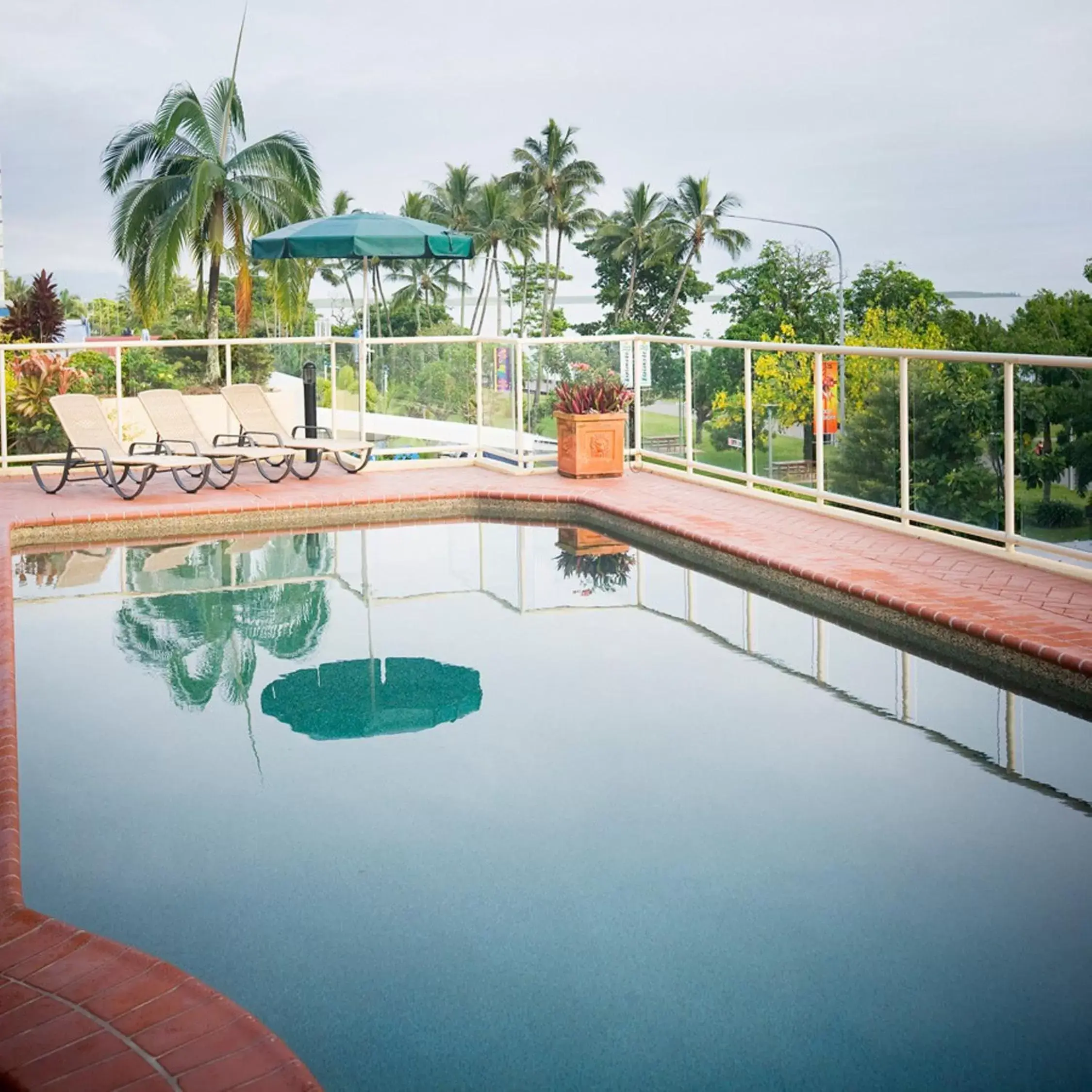 Swimming pool in BreakFree Royal Harbour Swimming pool in BreakFree Royal Harbour