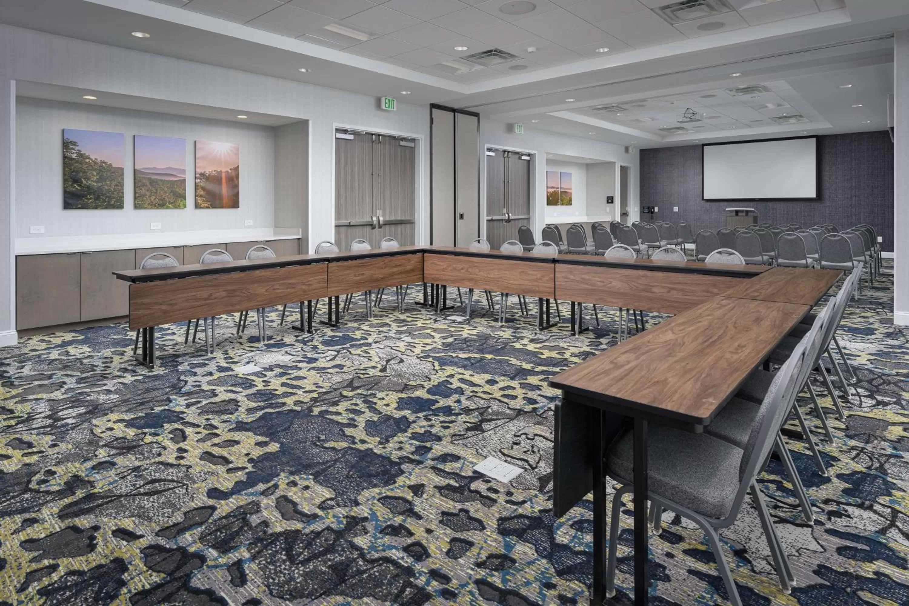 Meeting/conference room in Hampton Inn by Hilton Ashland City, Tn