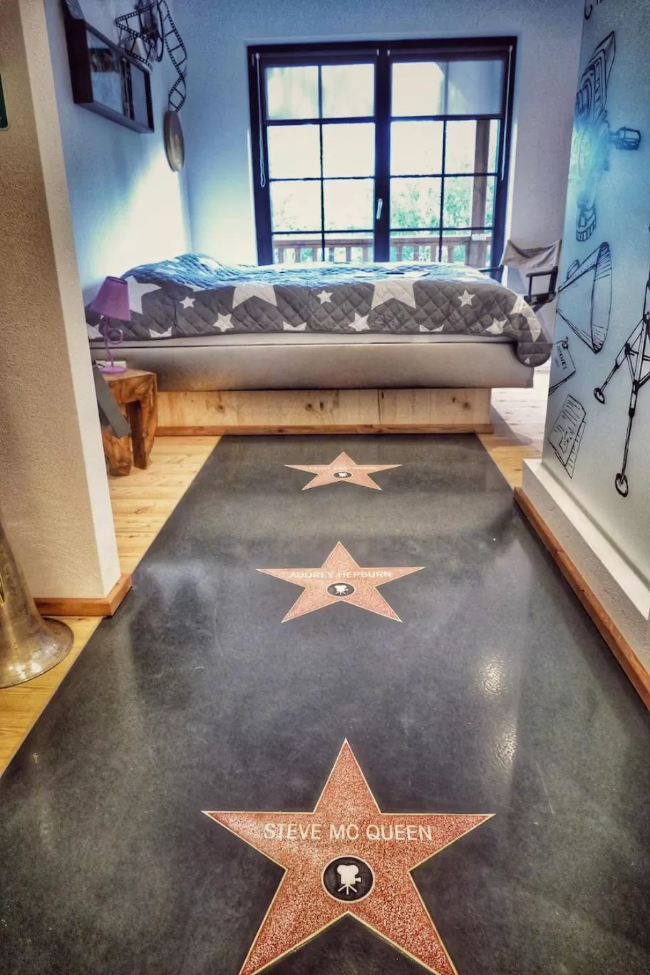 Decorative detail in Road Stop Mettmann