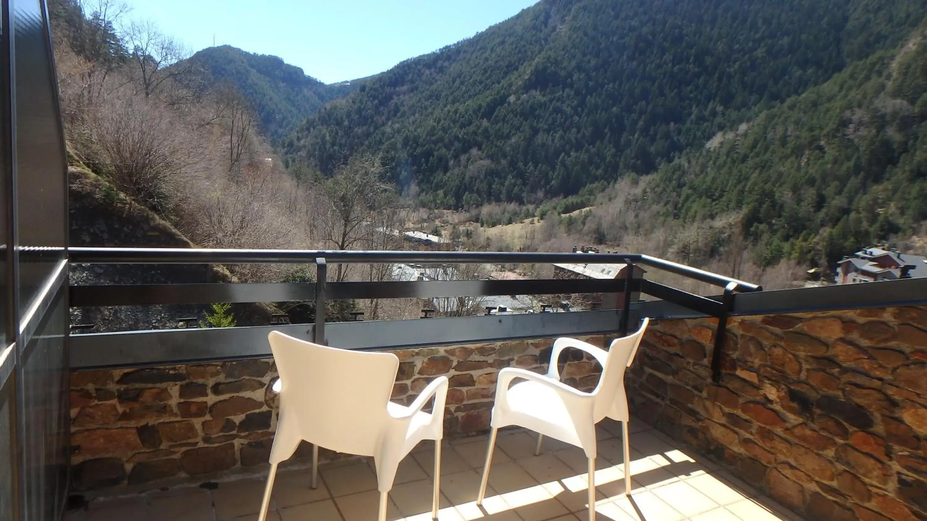 Mountain view, Balcony/Terrace in Xalet Besolí