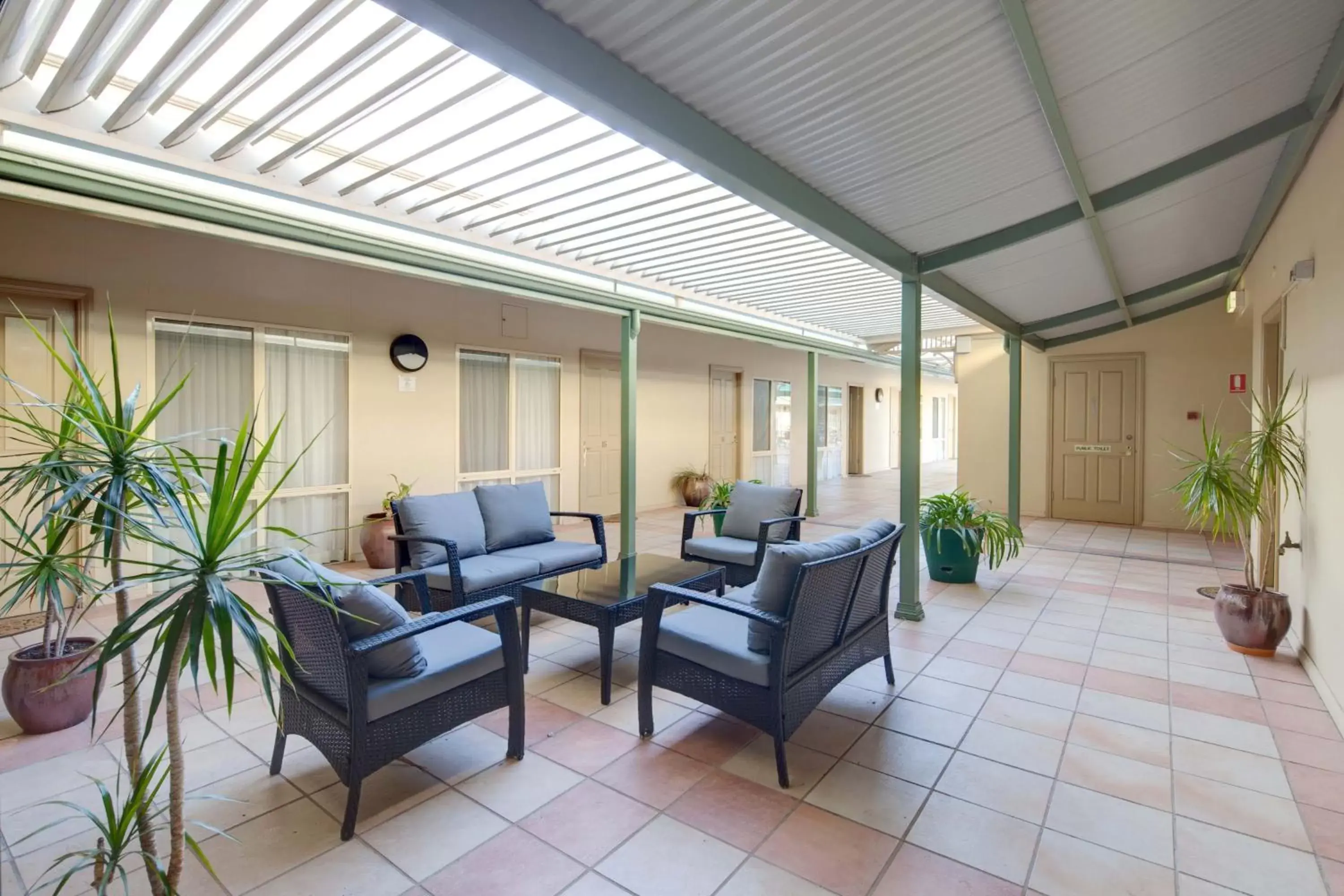 Balcony/Terrace in Best Western Crystal Inn