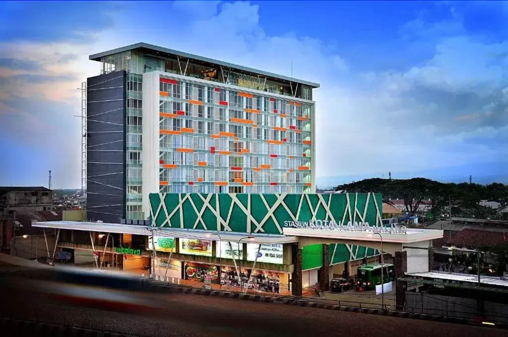 Property Building in Ascent Premiere Hotel and Convention