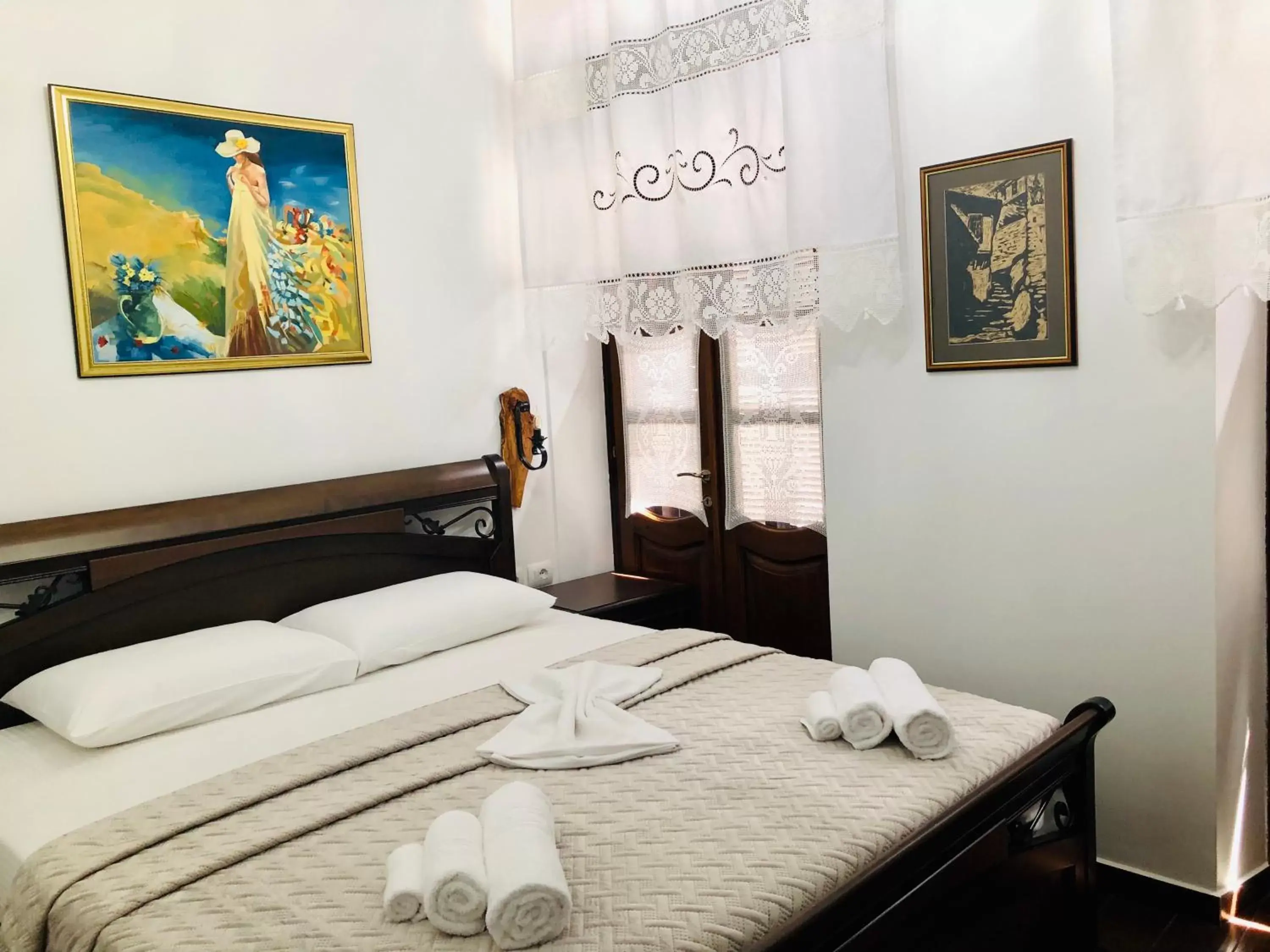 Double Room with Balcony in White House Berat Double Room with Balcony in White House Berat