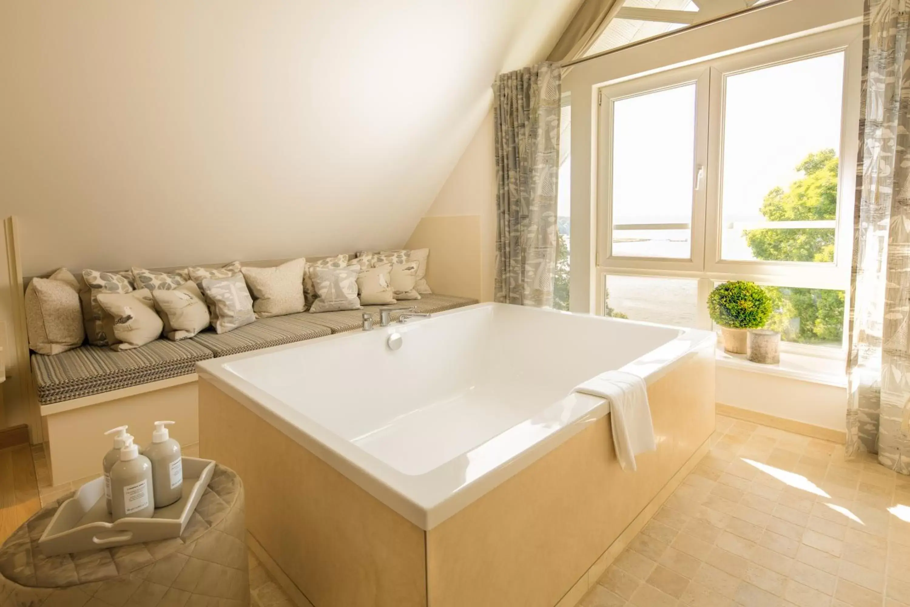 Photo of the whole room, Bed in Alter Meierhof Glücksburg Photo of the whole room, Bed in Alter Meierhof Glücksburg