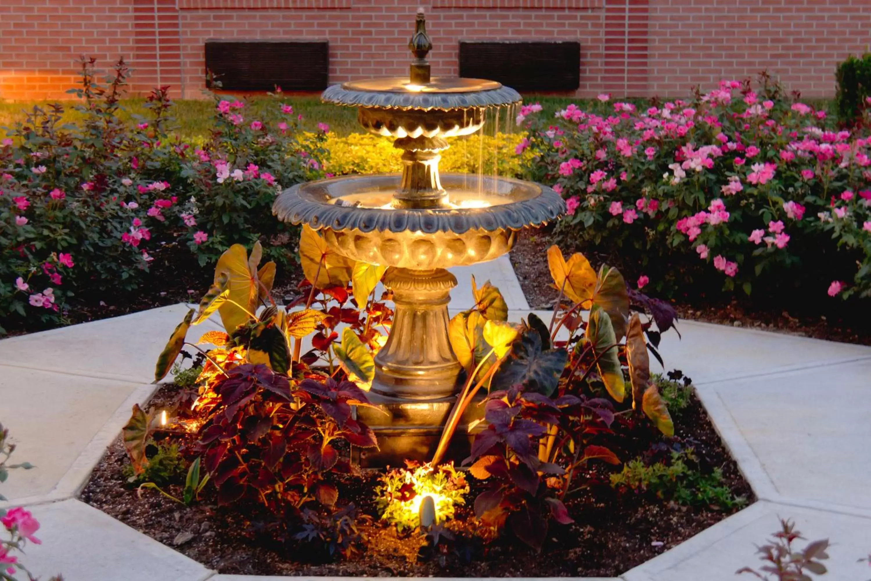 Patio in Ann Arbor Regent Hotel and Suites Patio in Ann Arbor Regent Hotel and Suites