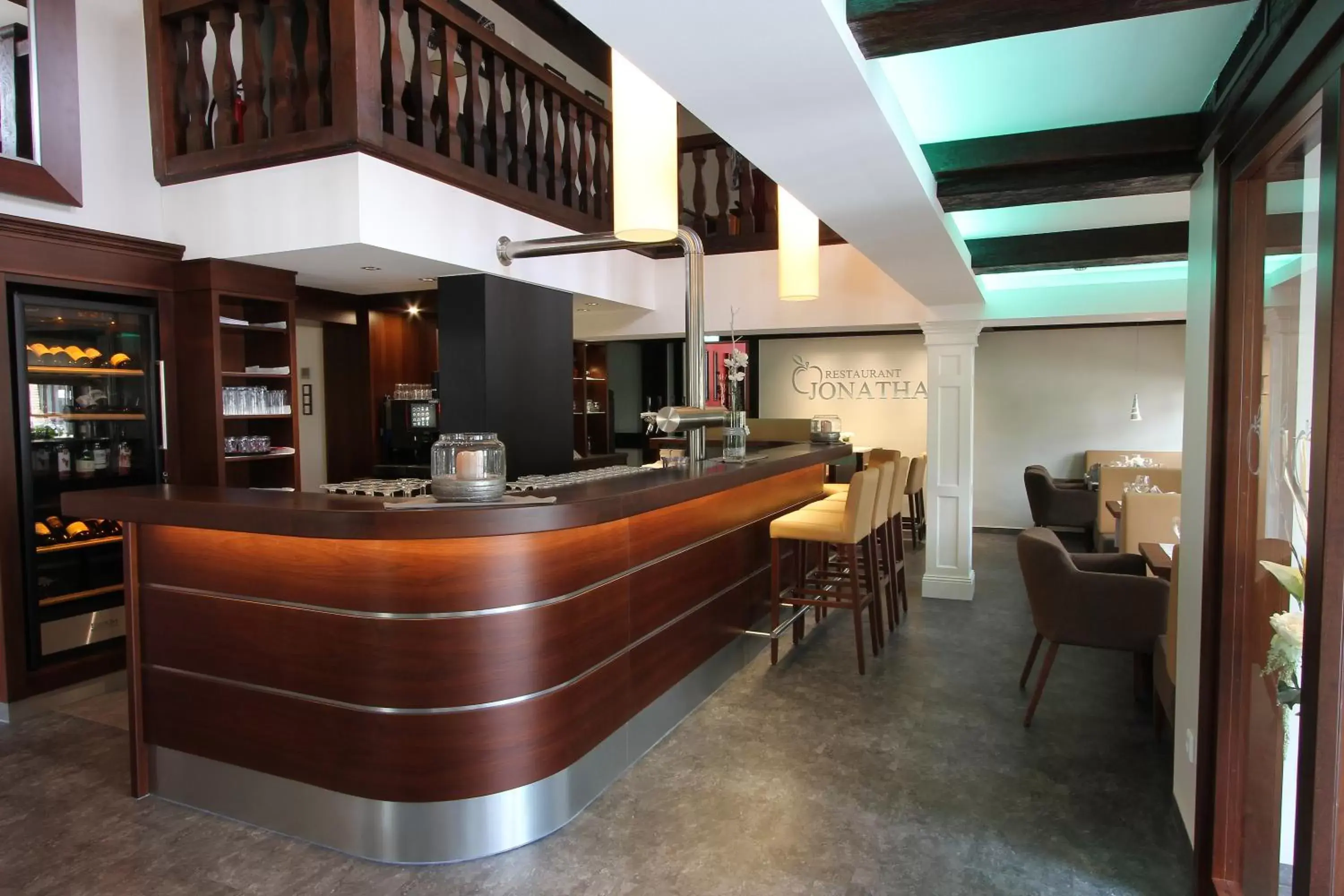 Lounge or bar, Lounge/Bar in Akzent Hotel Restaurant Jonathan