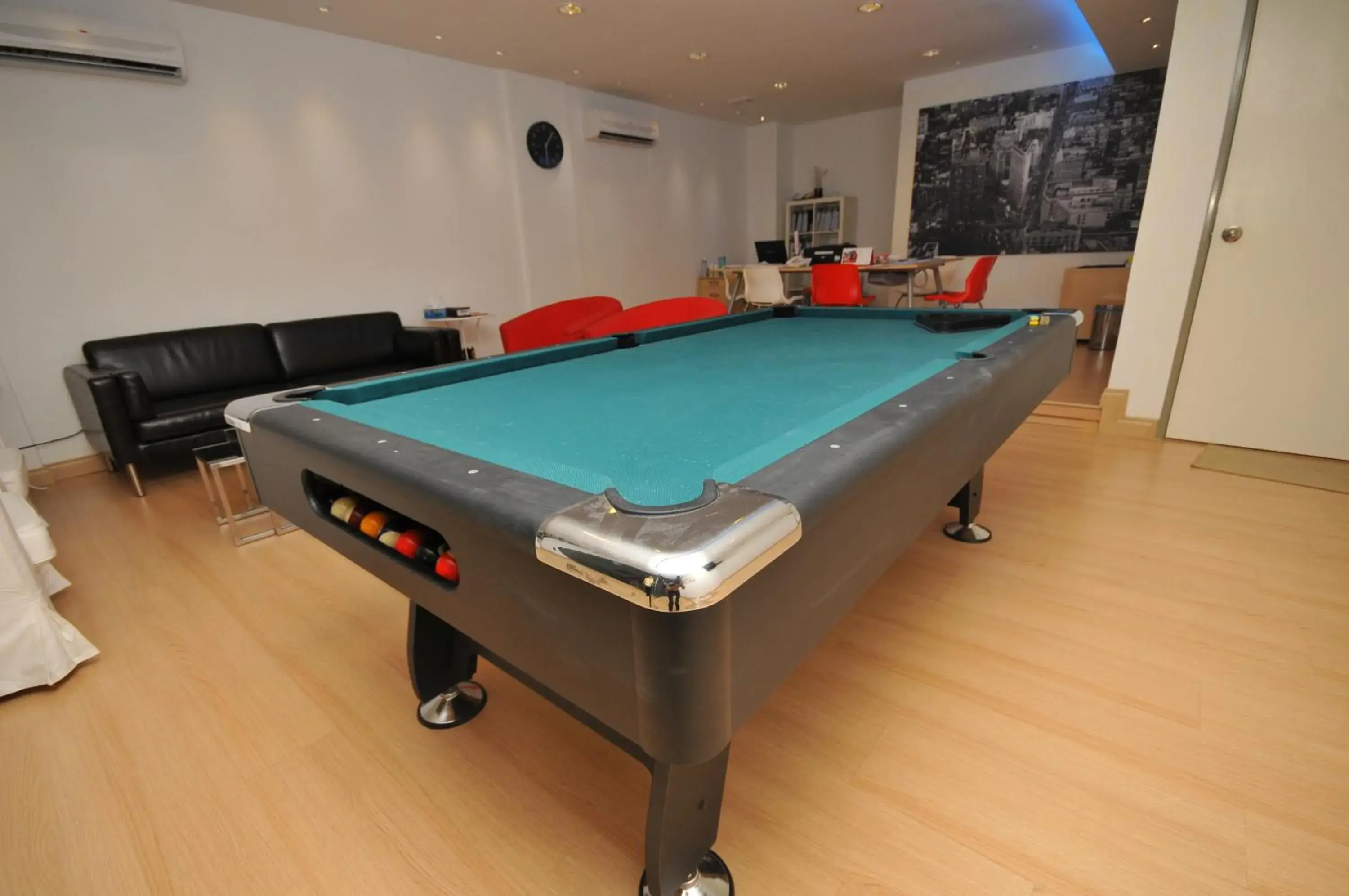 Billiard, Billiards in M Design Hotel - Pandan Indah