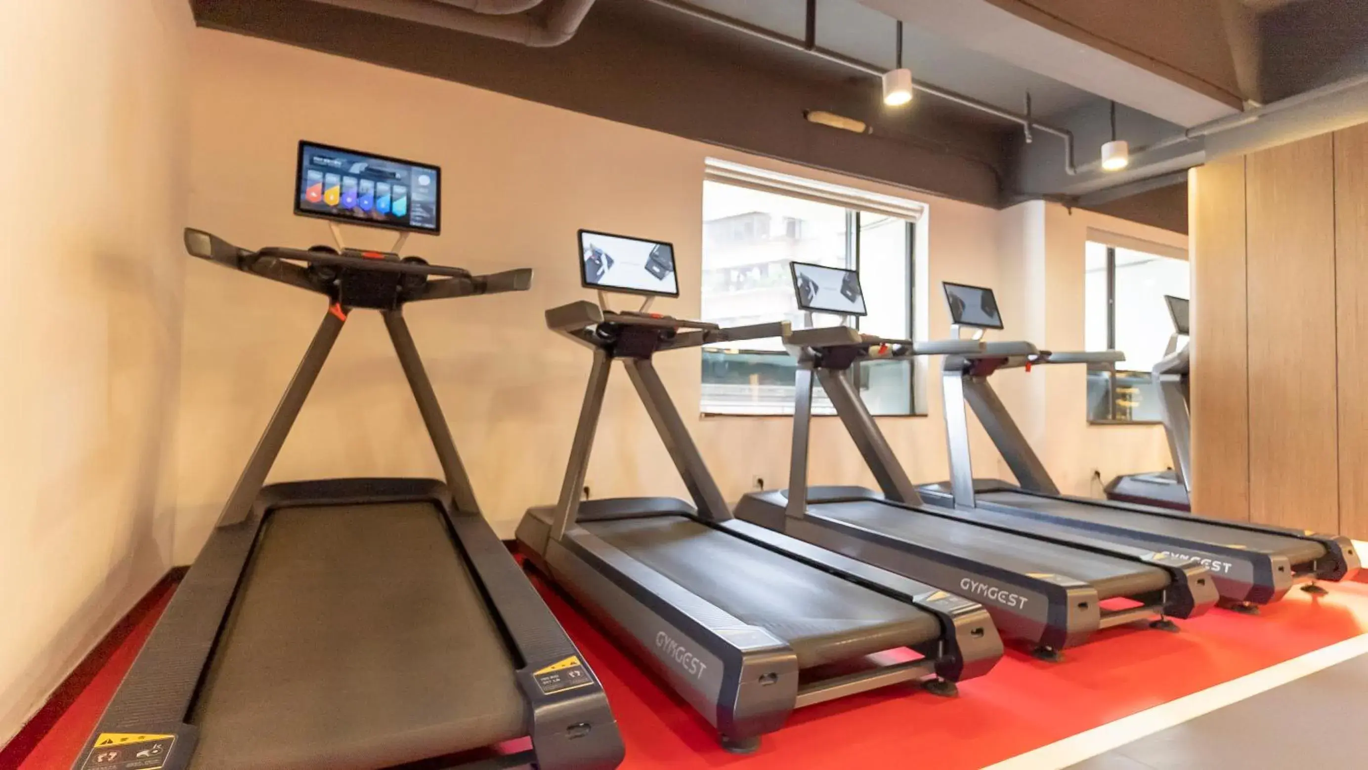 Fitness centre/facilities in Guangzhou Shi Liu Hotel Fitness centre/facilities in Guangzhou Shi Liu Hotel