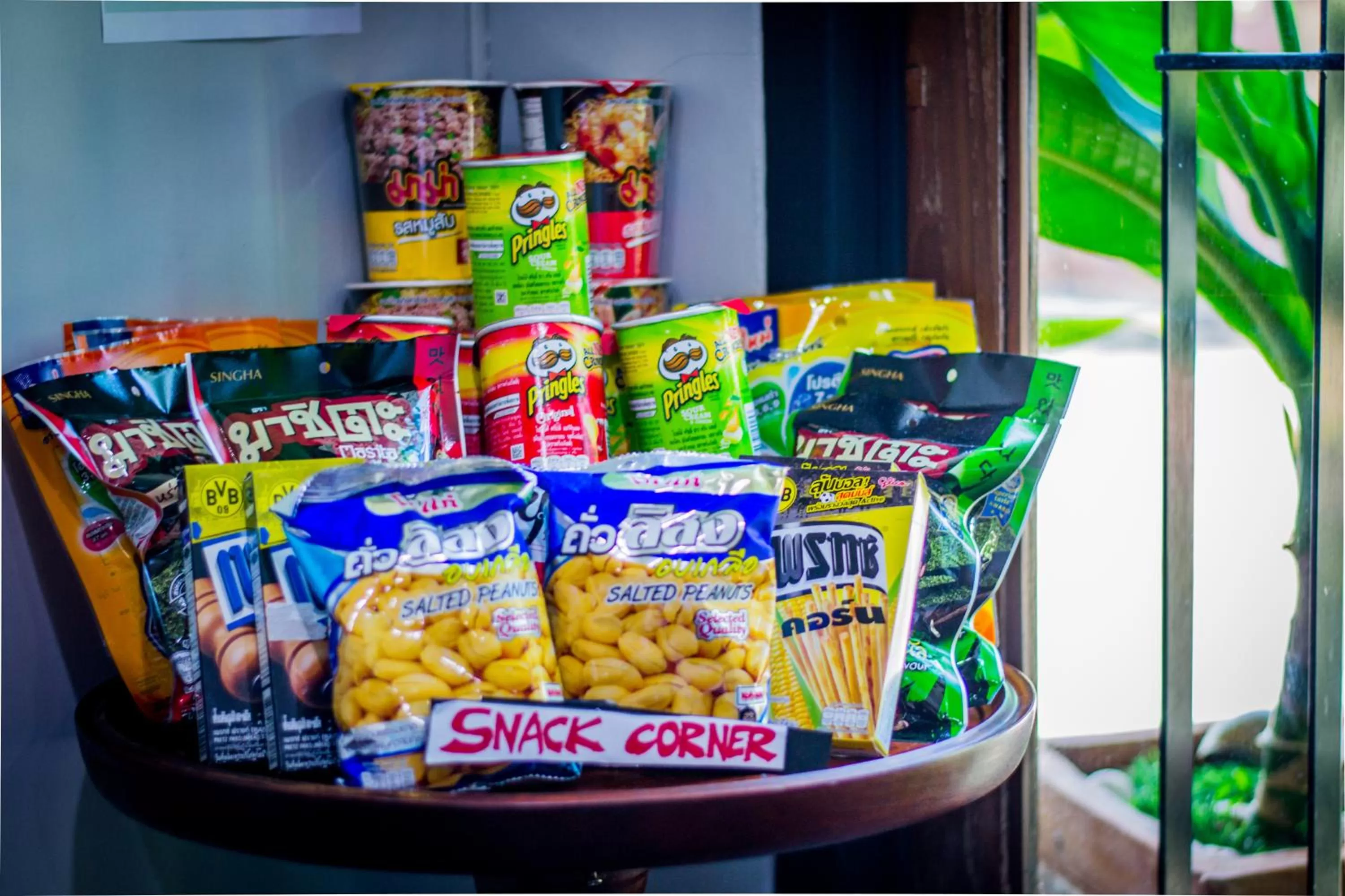 Restaurant/places to eat in Na Siri Lake View