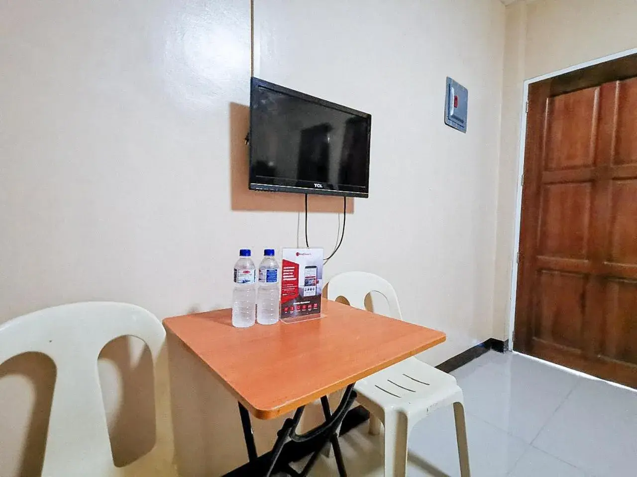 TV/Entertainment Center in RedDoorz @ Lagao General Santos