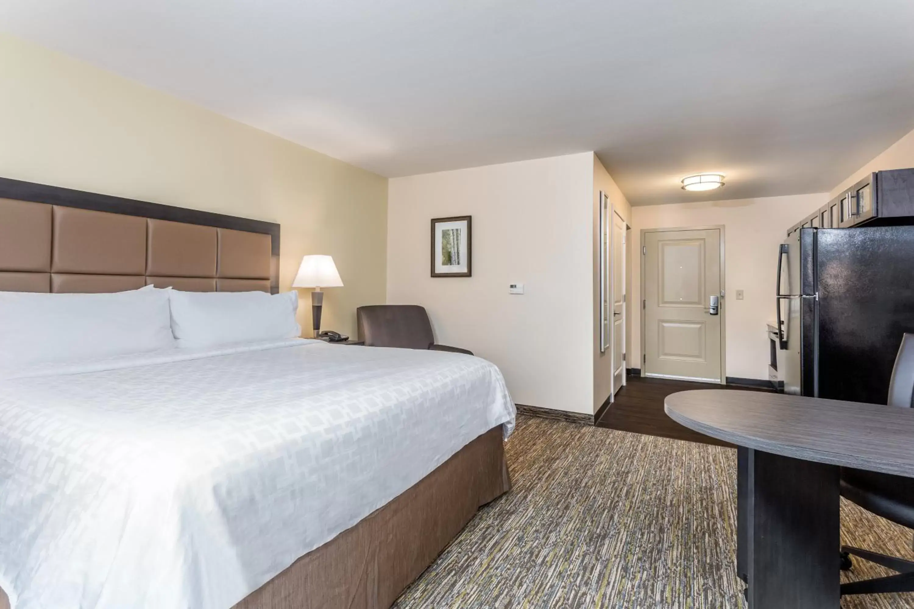 Photo of the whole room, Bed in Candlewood Suites Bensalem - Philadelphia Area, an IHG Hotel