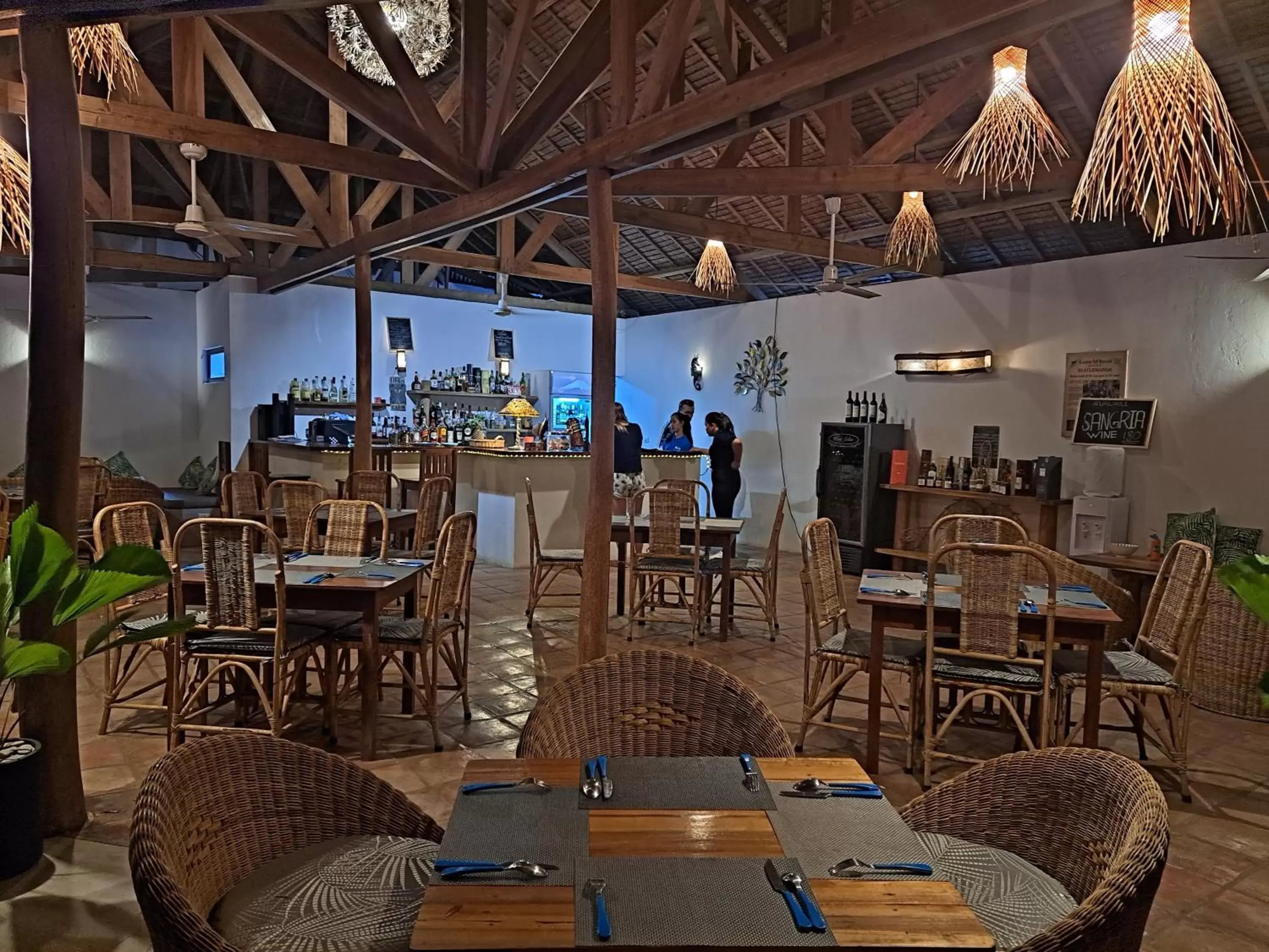 Restaurant/Places to Eat in El Nido Coco Resort