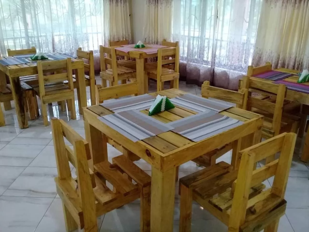 Restaurant/Places to Eat in Africa Lodge Arusha