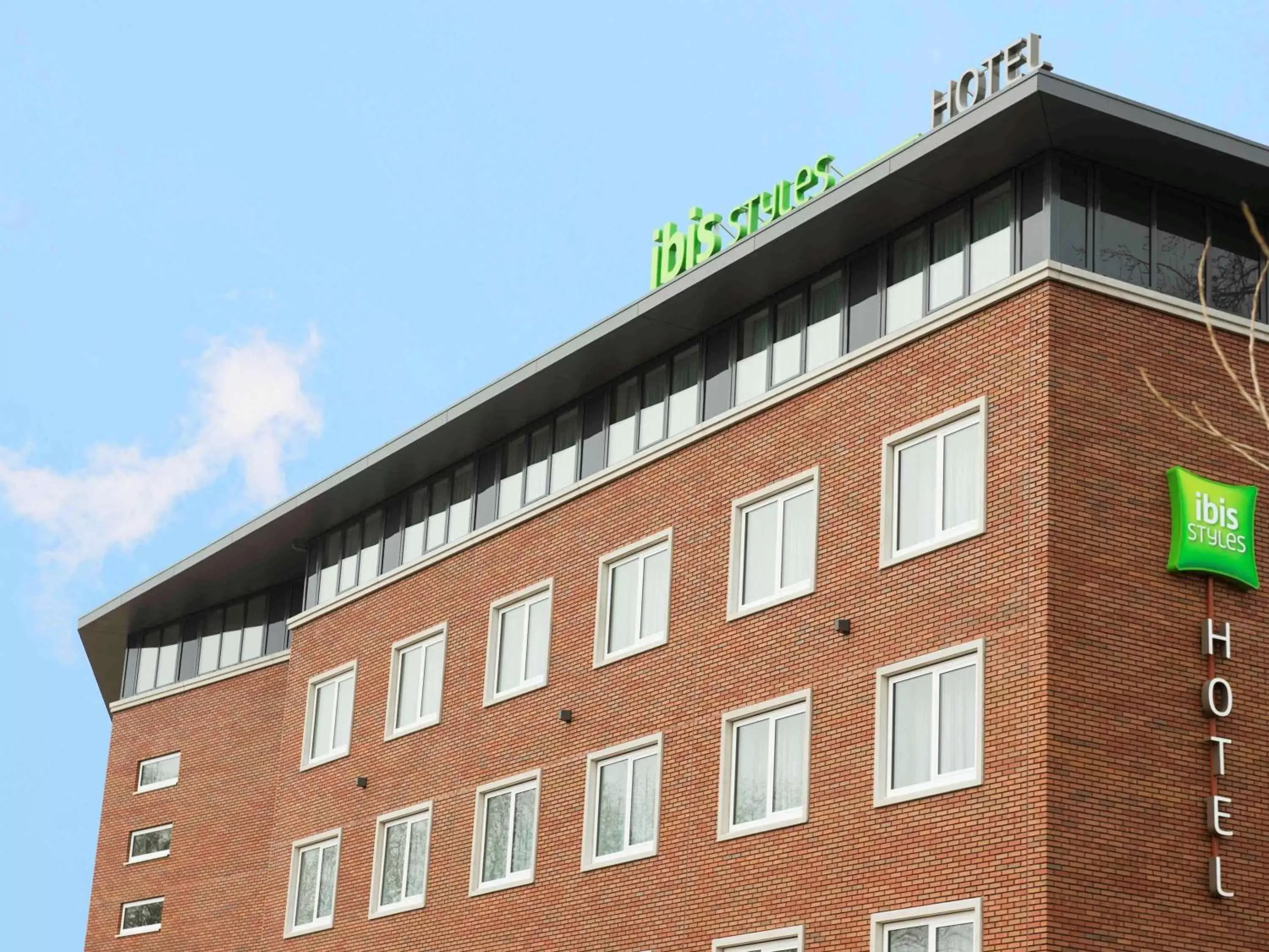 Property Building in ibis Styles Haarlem City