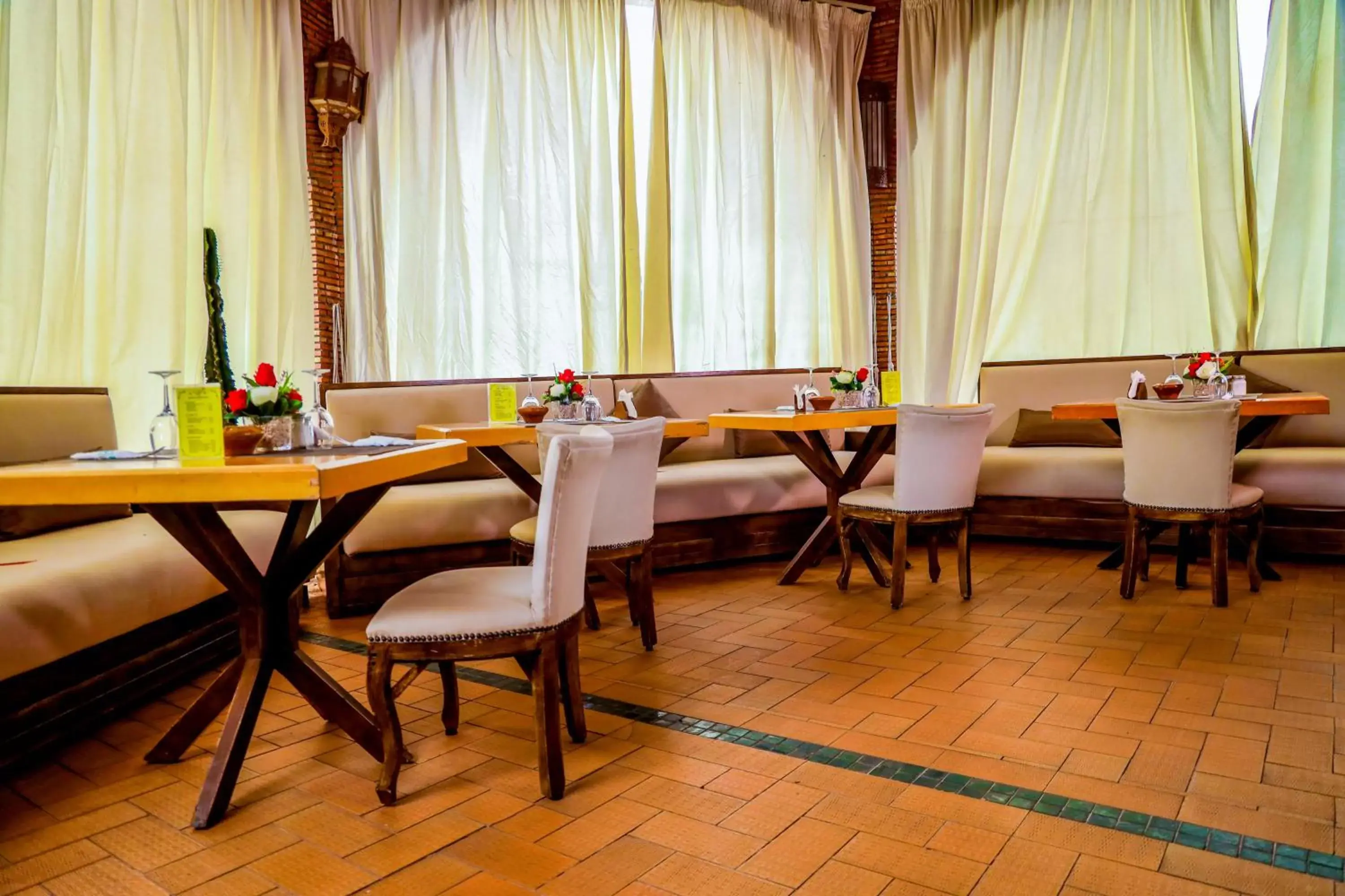 Lounge or bar, Restaurant/Places to Eat in Hotel Argana Agadir