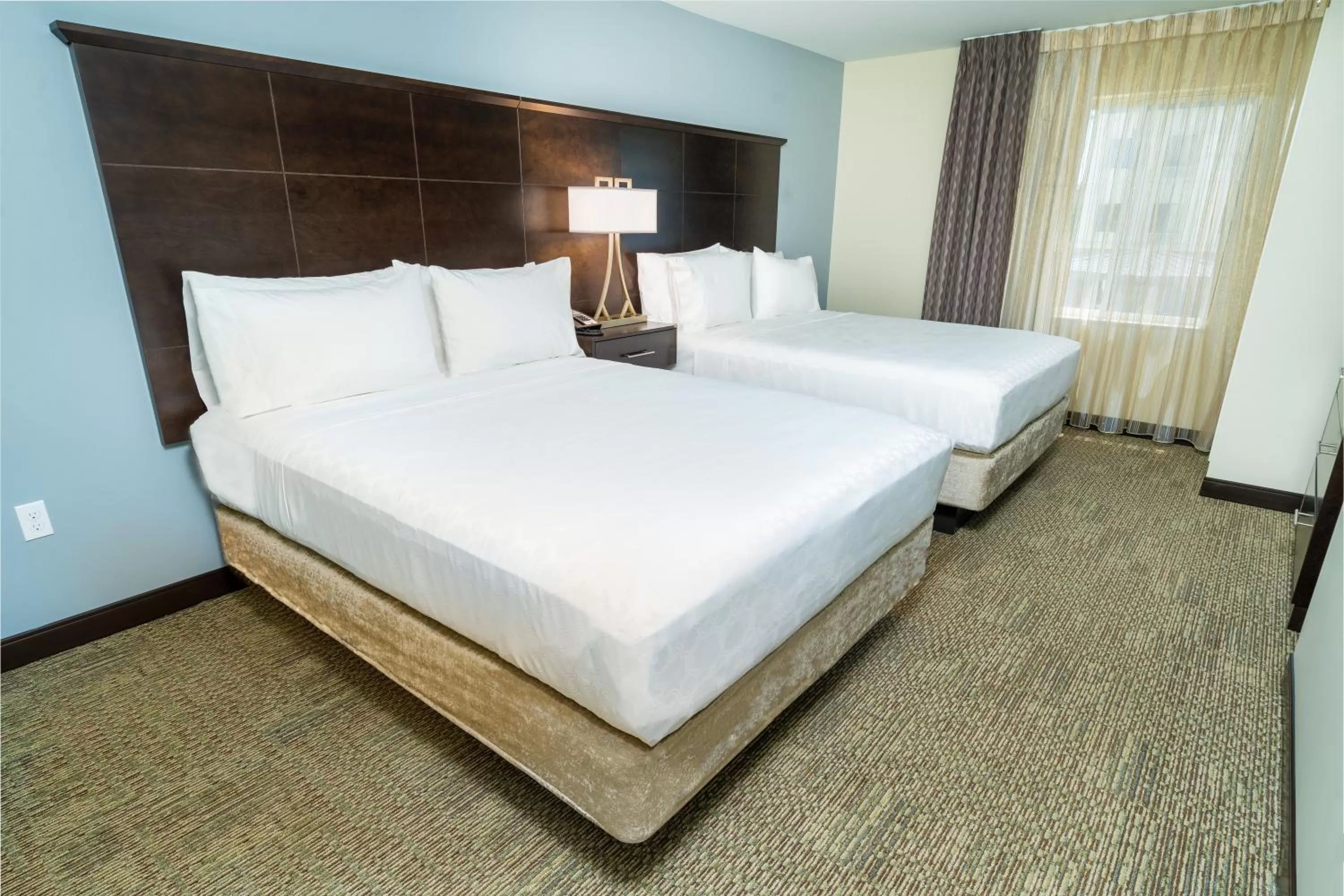 Photo of the whole room, Bed in Staybridge Suites - Newark - Fremont by IHG