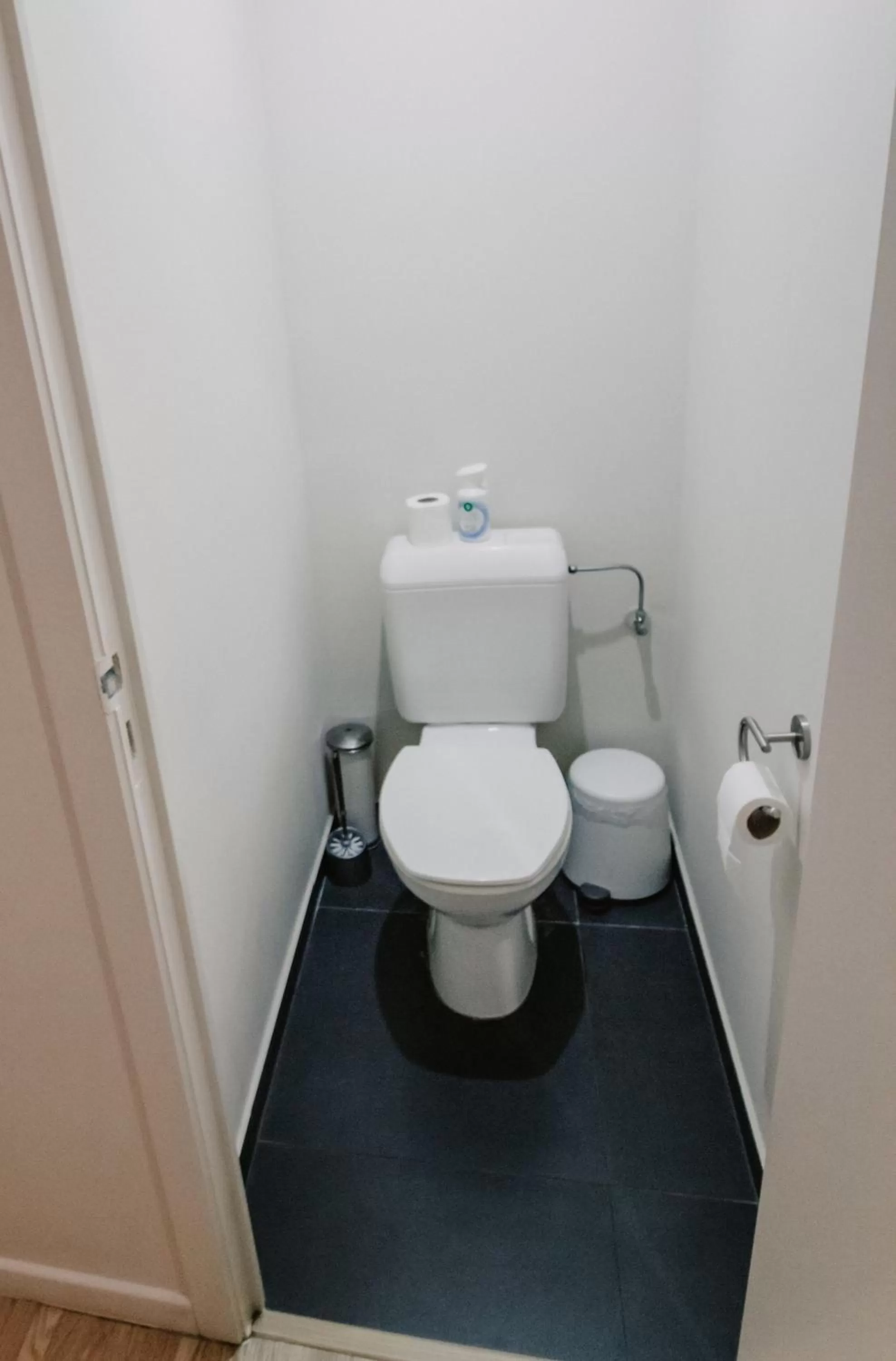 Toilet in Central and Cozy in Brussels