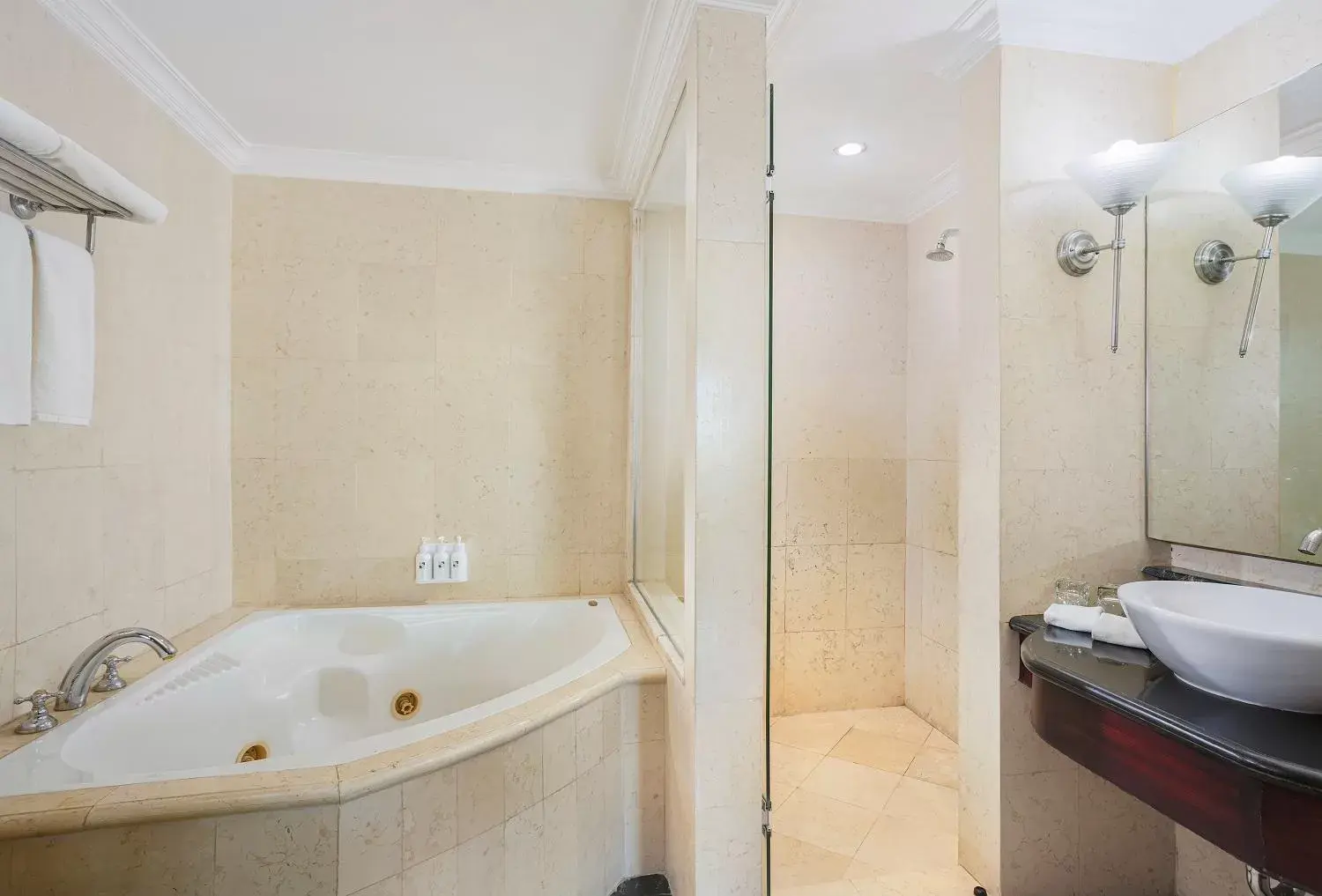 Bathroom in Swiss-Belhotel Tarakan