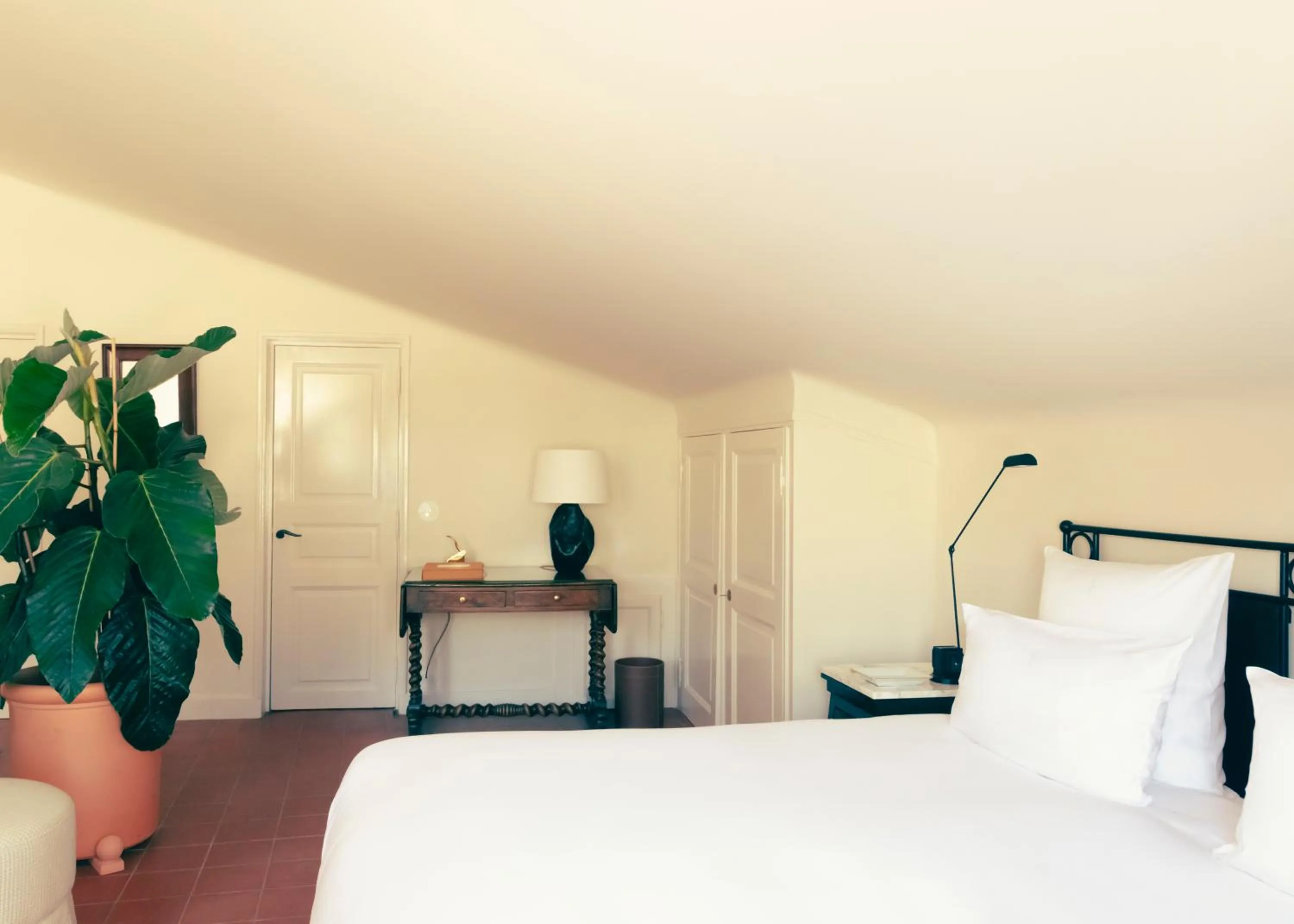 Bedroom, Bed in Hotel la Ponche